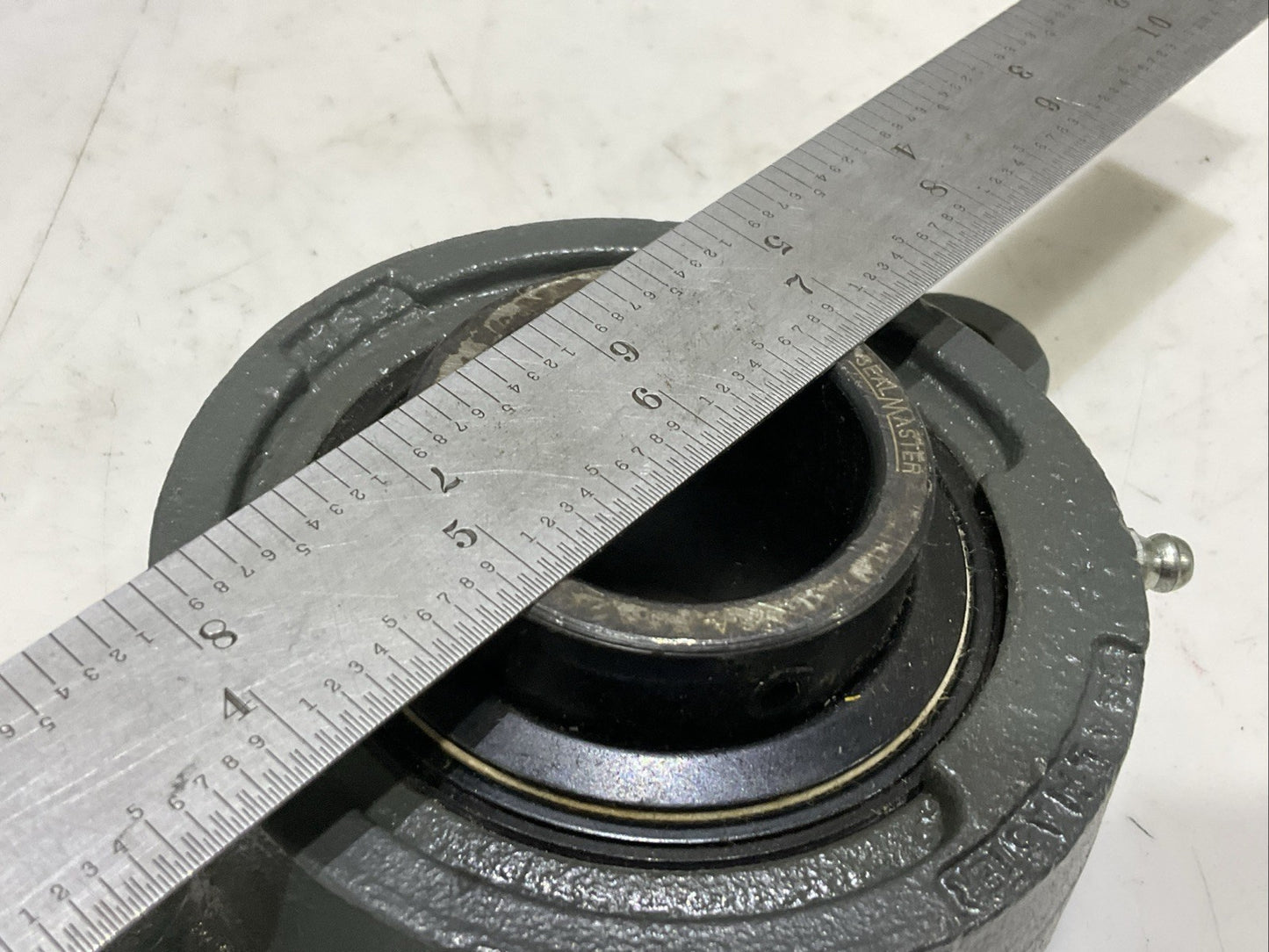 SEAL MASTER SFT-25 FLANGE MOUNT 2 BOLT BEARING 1 9/16 BORE 7005533 Z2M