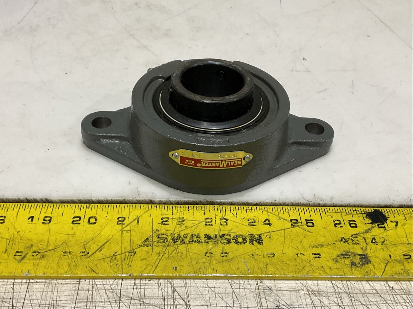 SEAL MASTER SFT-25 FLANGE MOUNT 2 BOLT BEARING 1 9/16 BORE 7005533 Z2M