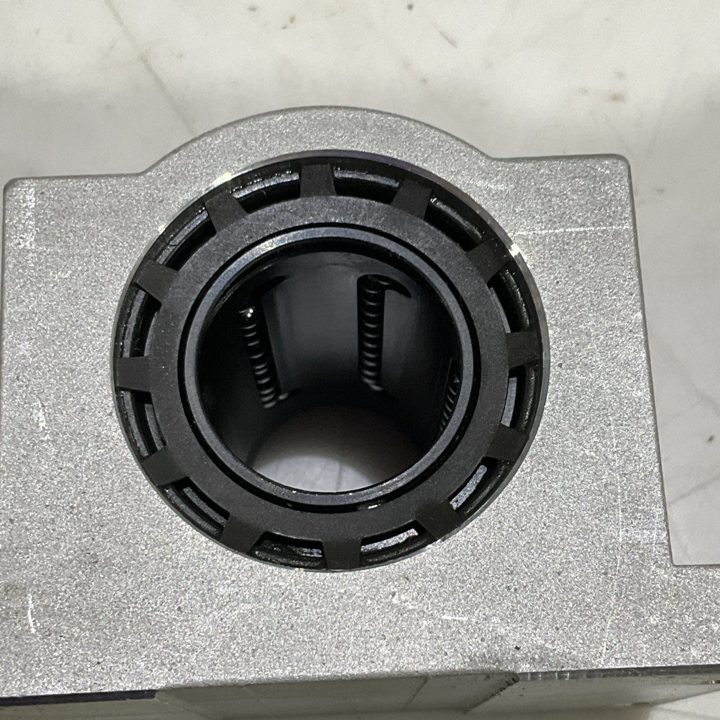 THOMSON SPB 16 SPB16 LINEAR SUPER PILLOW BALL BEARING Z2M