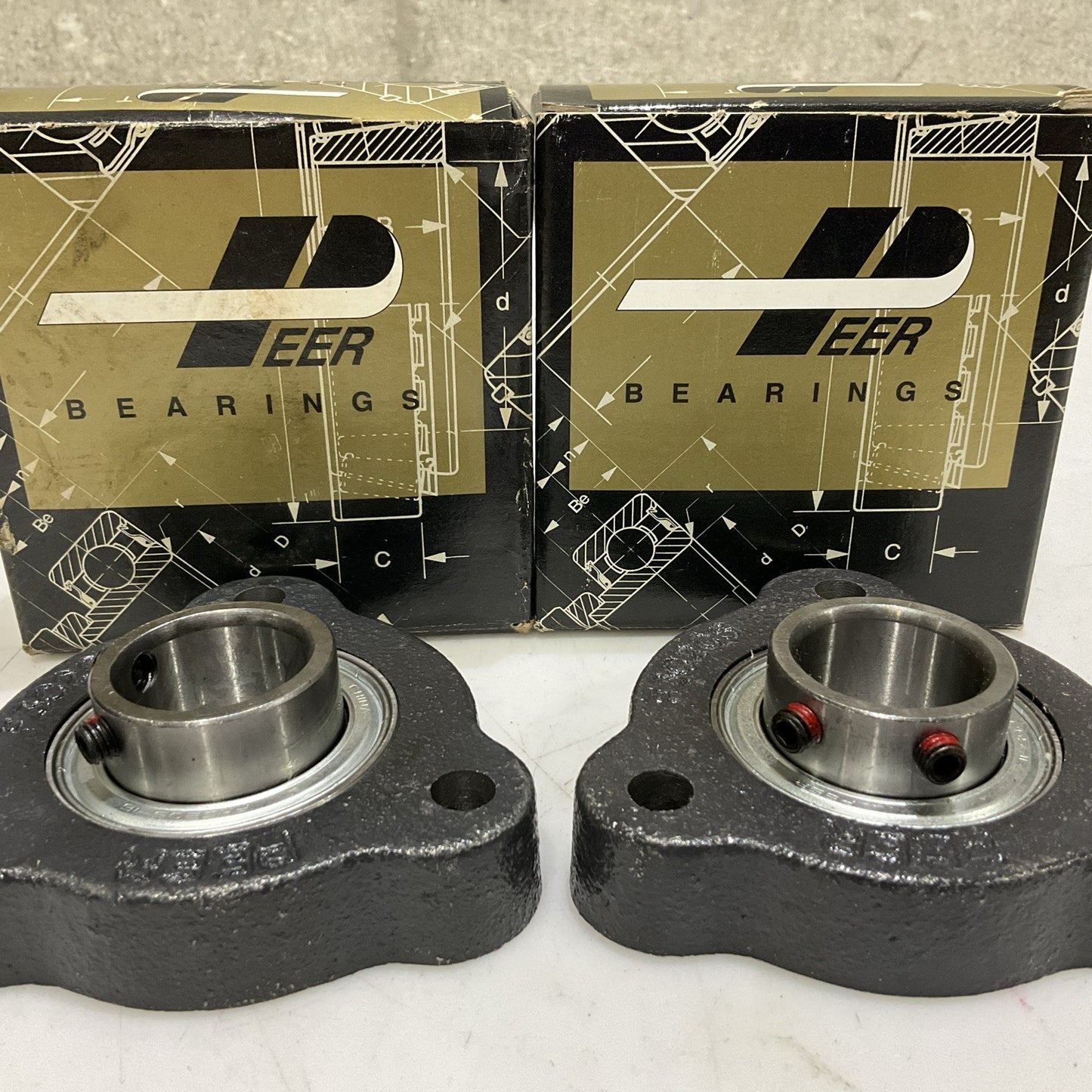 PEER FHSF3C205-16G FLANGE MOUNT BEARING ROUND 3 BOLT 1 IN LOT OF 2 Z2M