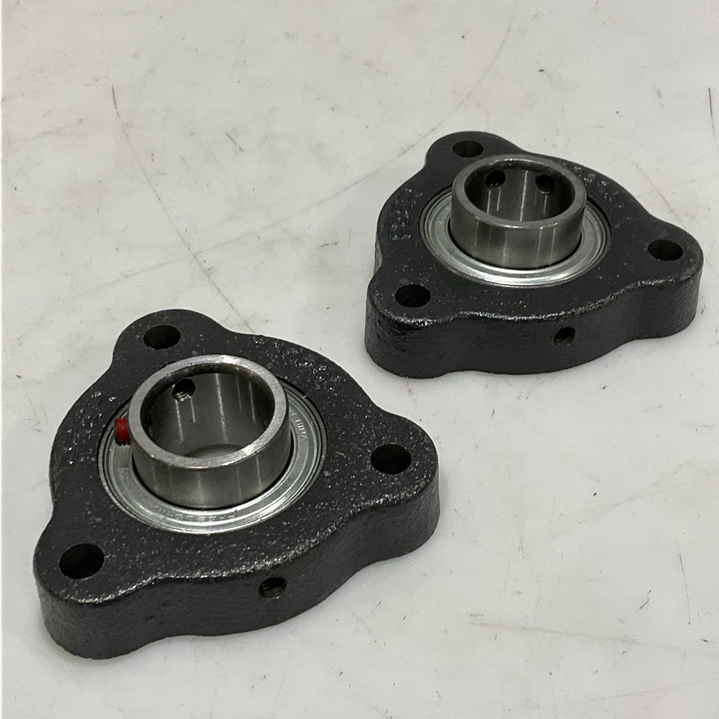 PEER FHSF3C205-16G FLANGE MOUNT BEARING ROUND 3 BOLT 1 IN LOT OF 2 Z2M