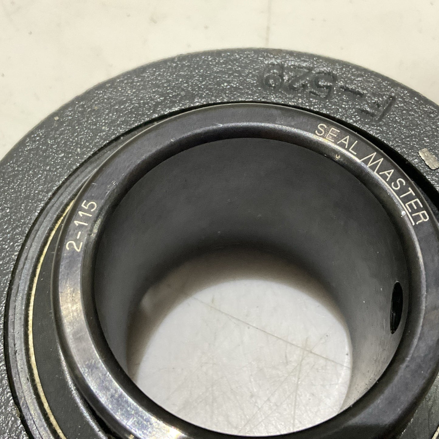 SEAL MASTER SFT-31 FLANGE MOUNT 2 BOLT BEARING 1 15/16 IN BORE Z2M