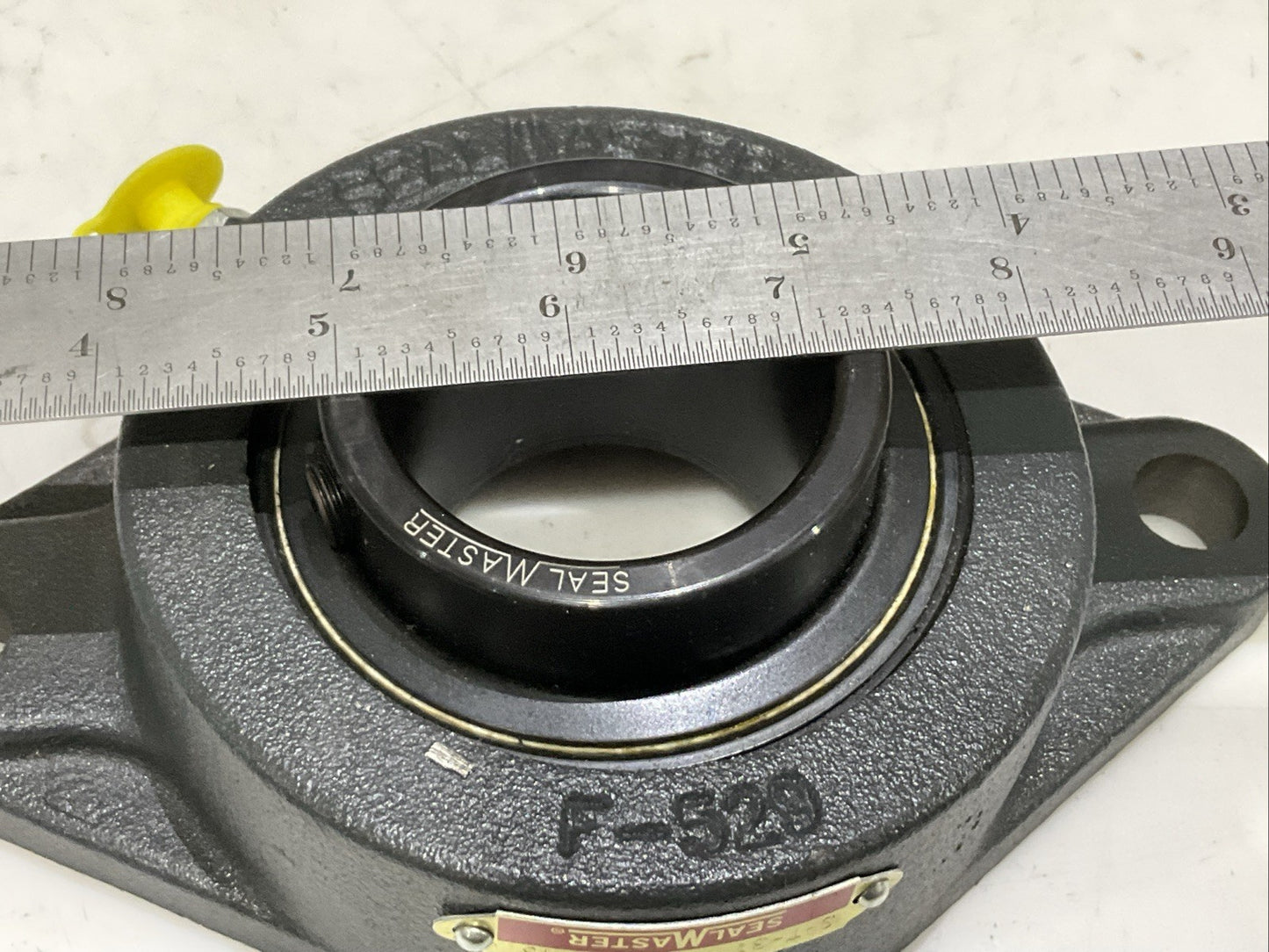 SEAL MASTER SFT-31 FLANGE MOUNT 2 BOLT BEARING 1 15/16 IN BORE Z2M