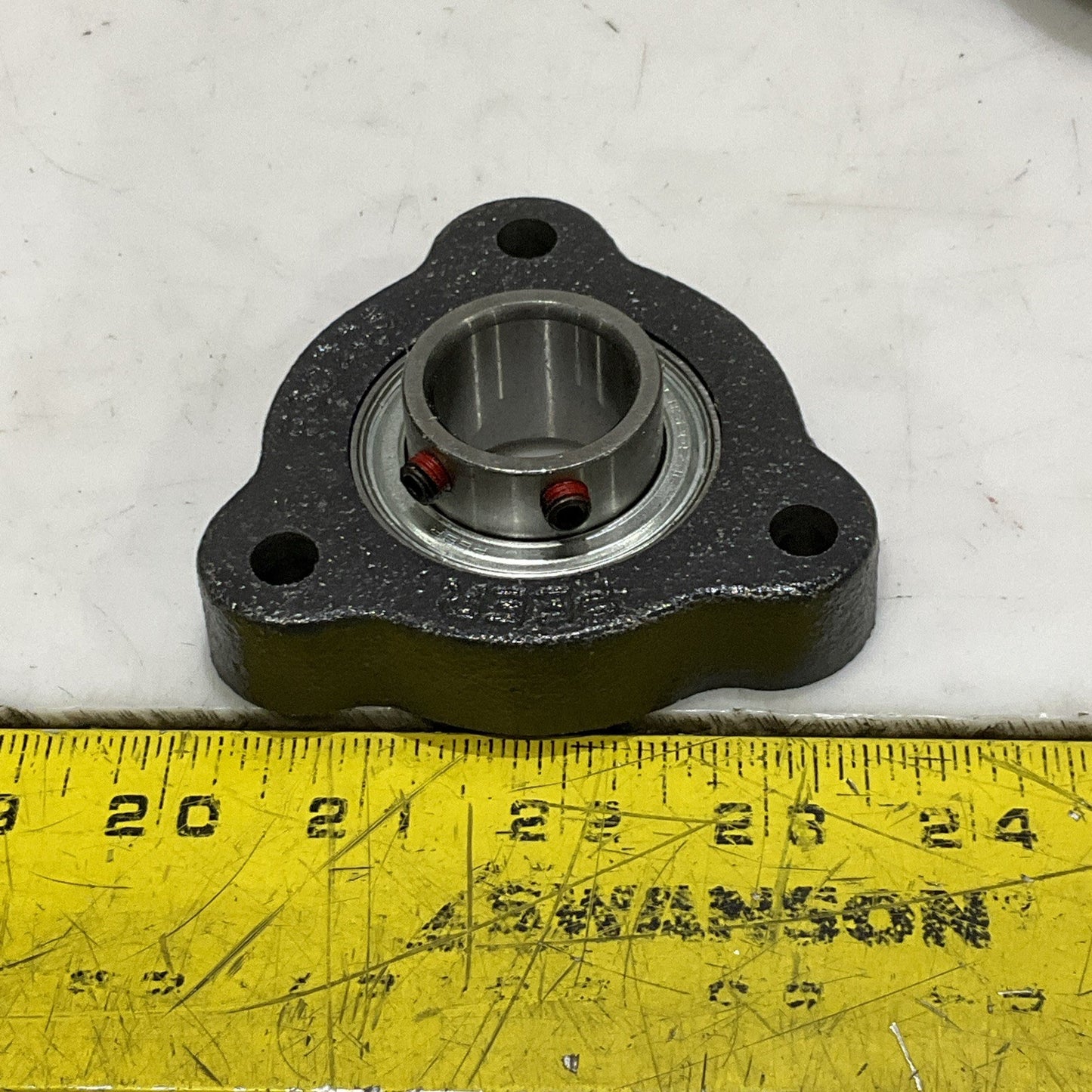 PEER FHSF3C205-16G FLANGE MOUNT BEARING ROUND 3 BOLT 1 IN LOT OF 2 Z2M