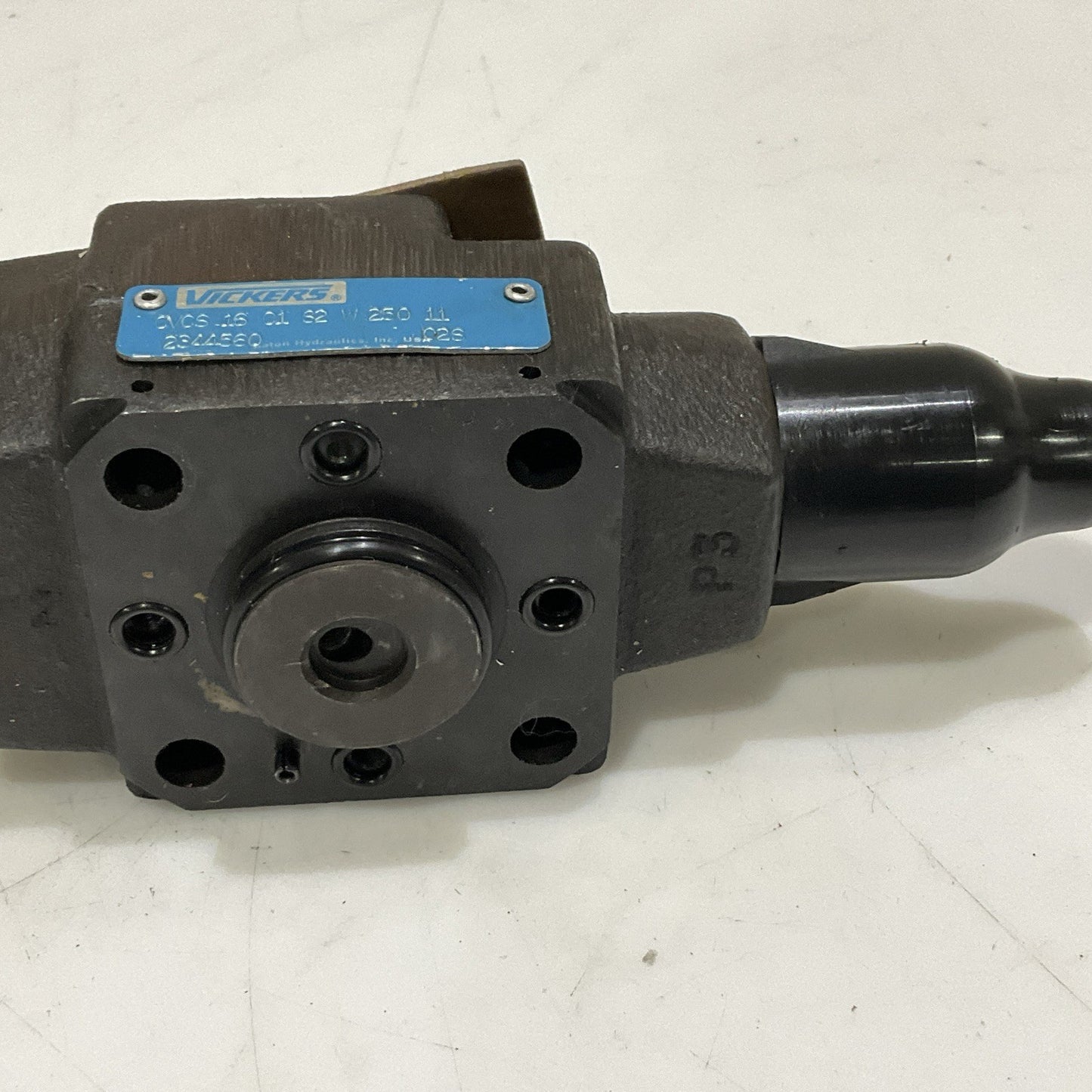 VICKERS CVCS 16 C1 S2 W 250 11 HYDRAULIC CARTRIDGE VALVE CVCS16C1S2W25011 Z2M