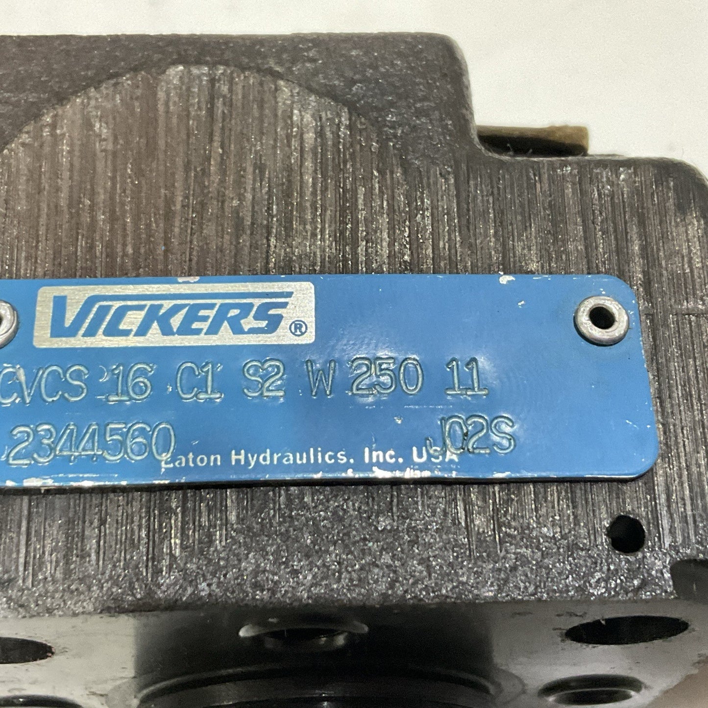 VICKERS CVCS 16 C1 S2 W 250 11 HYDRAULIC CARTRIDGE VALVE CVCS16C1S2W25011 Z2M