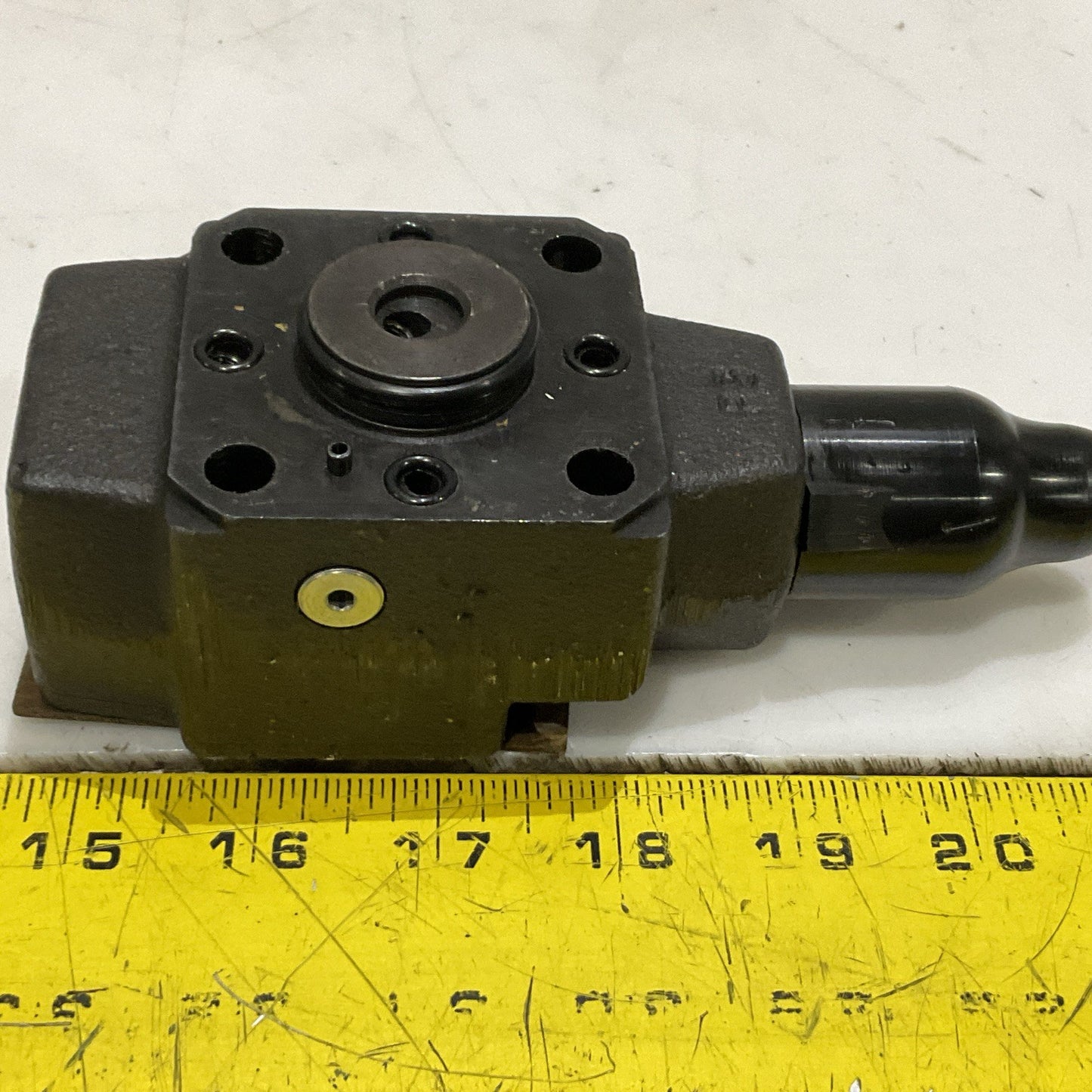 VICKERS CVCS 16 C1 S2 W 250 11 HYDRAULIC CARTRIDGE VALVE CVCS16C1S2W25011 Z2M