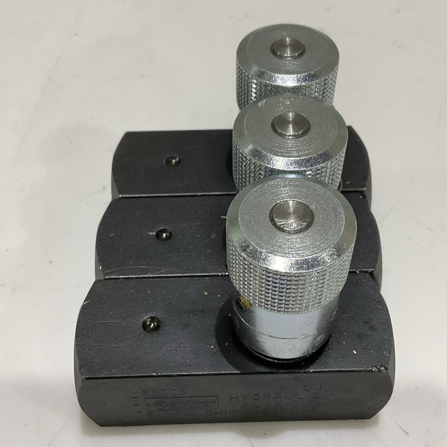 PARKER F800S HYDRAULIC FLOW CONTROL VALVE 5000 PSI 345 BAR 15 GPM LOT OF 3 Z2M