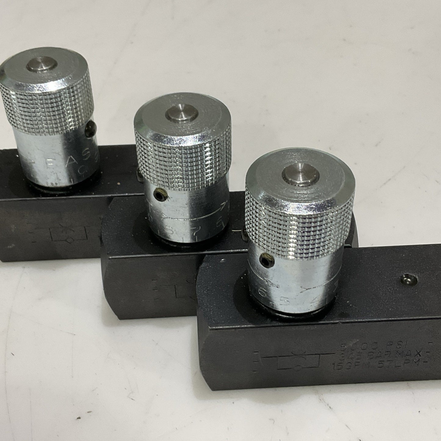 PARKER F800S HYDRAULIC FLOW CONTROL VALVE 5000 PSI 345 BAR 15 GPM LOT OF 3 Z2M