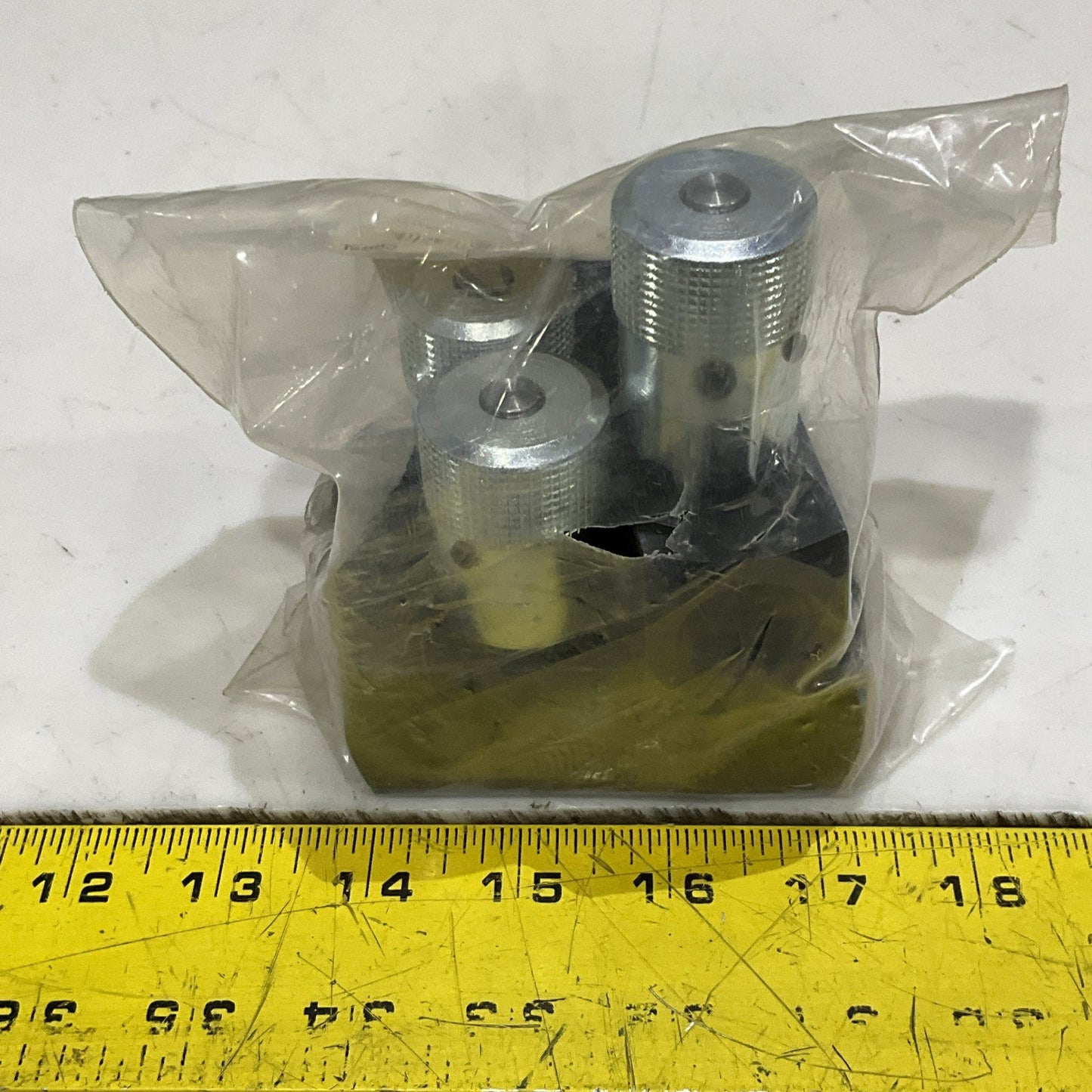 PARKER F800S HYDRAULIC FLOW CONTROL VALVE 5000 PSI 345 BAR 15 GPM LOT OF 3 Z2M