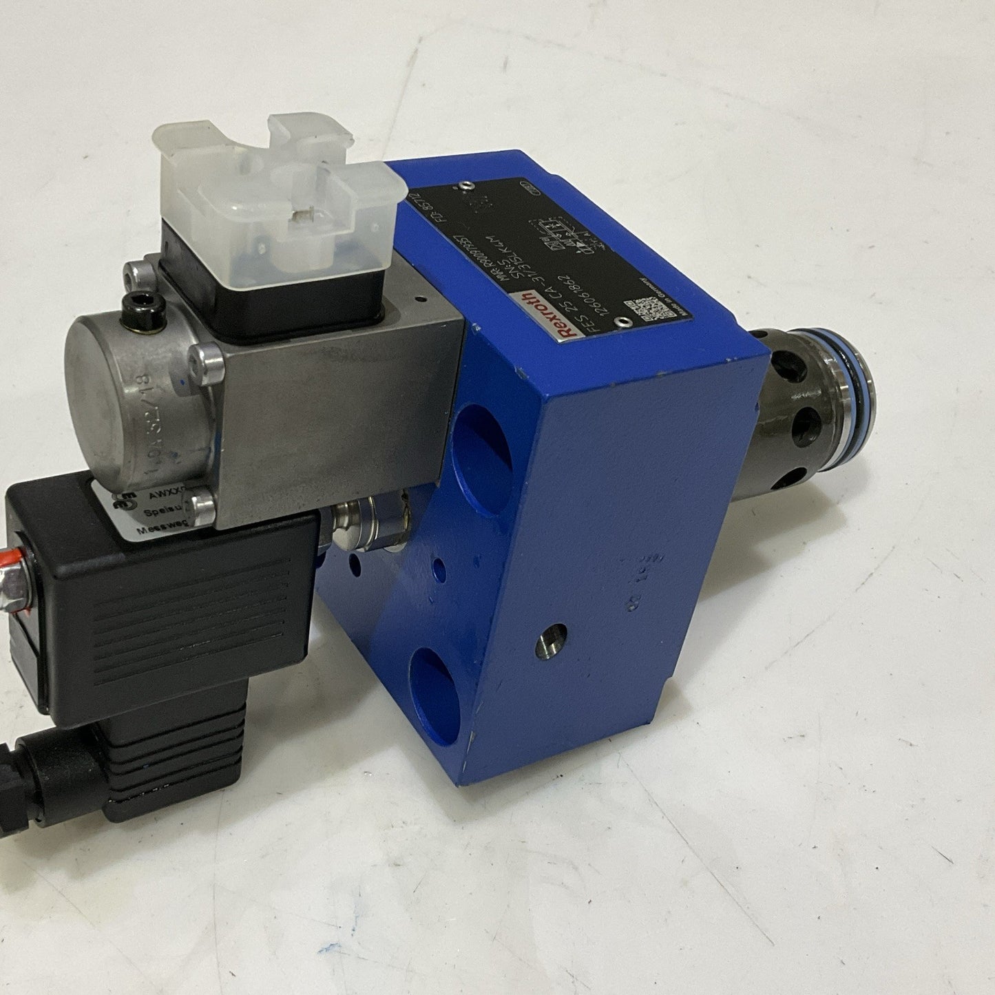 REXROTH R900979357 FES 25 CA-31/315LK4M PROPORTIONAL VALVE Z2M