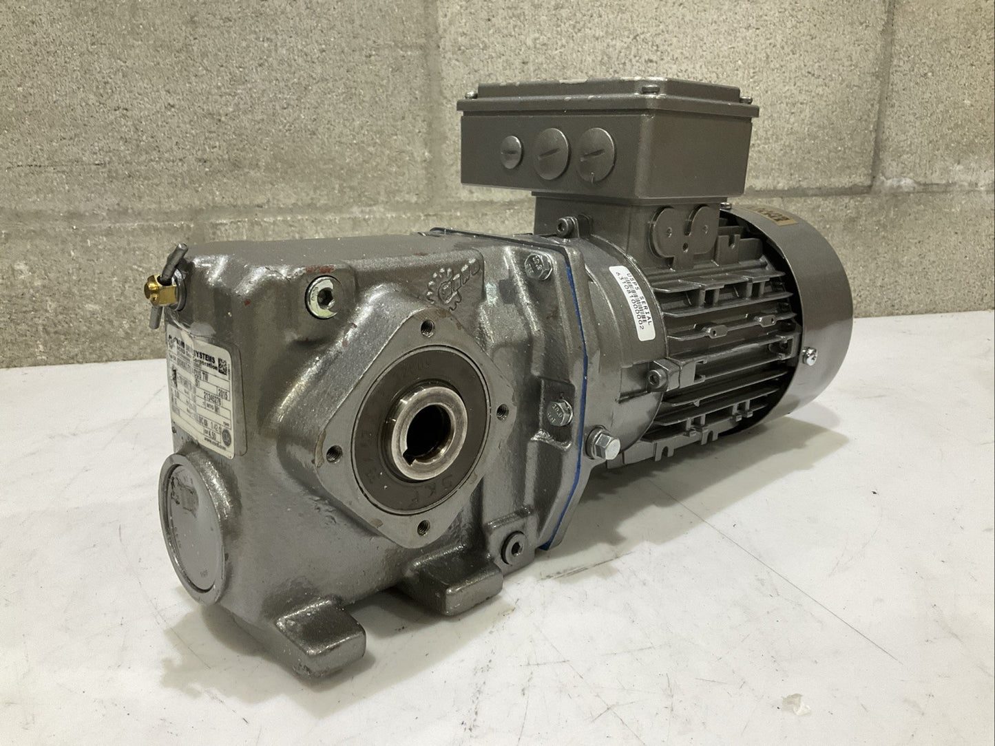 NORD SK71L/4 CUS TW 201546718-100 GEAR MOTOR SK02040AZ-71L/4 CUS TW Z2M