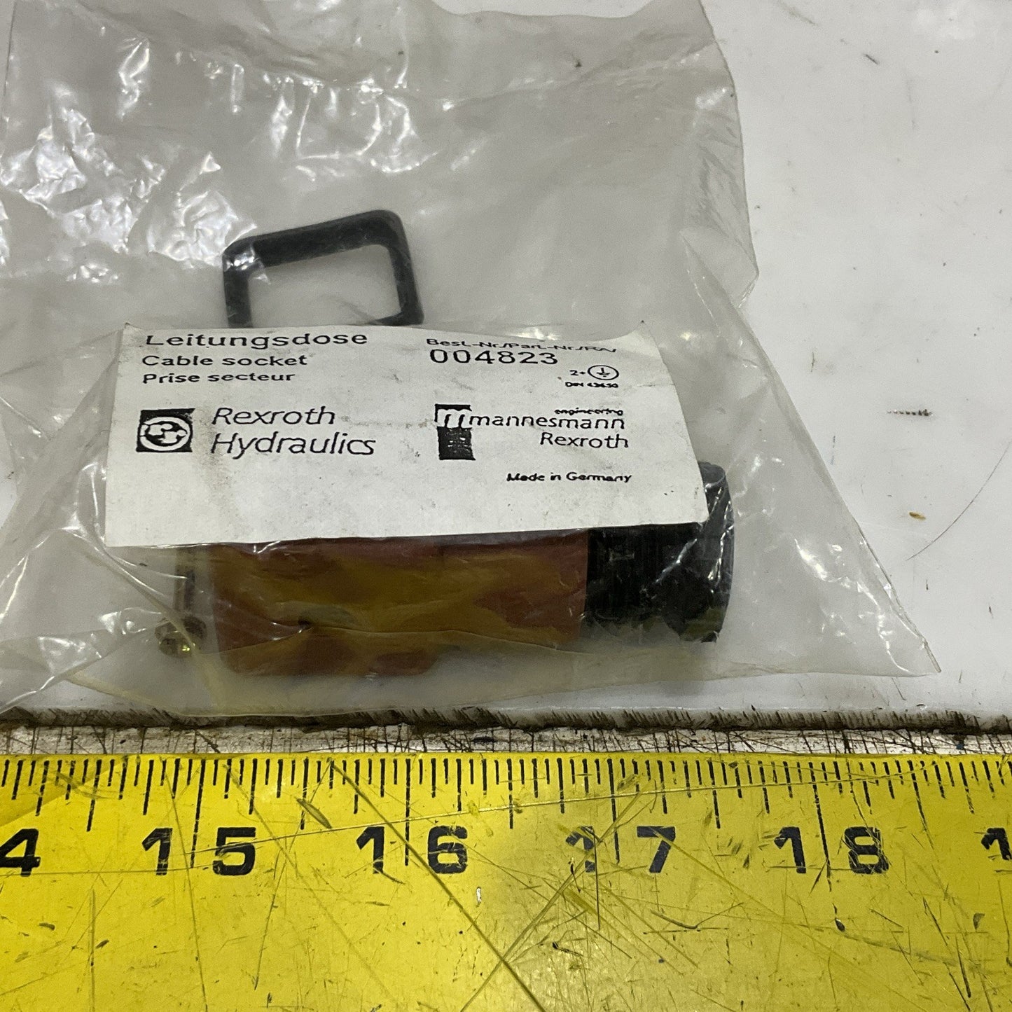 REXROTH LEITUNGDOSE 004823 CABLE SOCKET LOT OF 6 Z2M