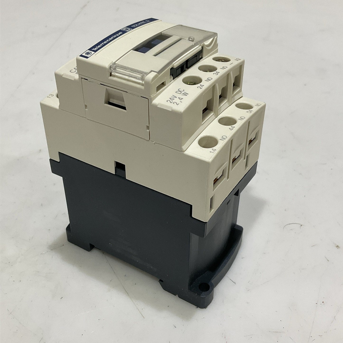 SQUARE D TELEMECANIQUE CAD50BL CONTROL RELAY 24V CAD50BL40696 Z2M