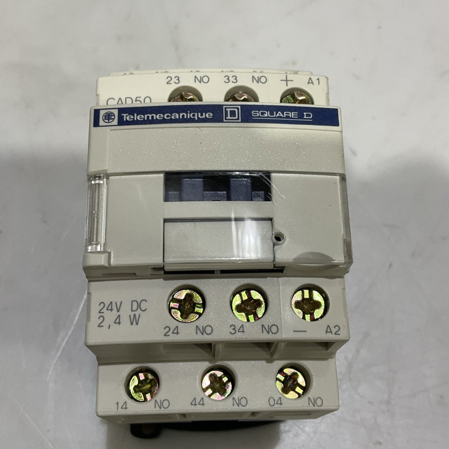 SQUARE D TELEMECANIQUE CAD50BL CONTROL RELAY 24V CAD50BL40696 Z2M
