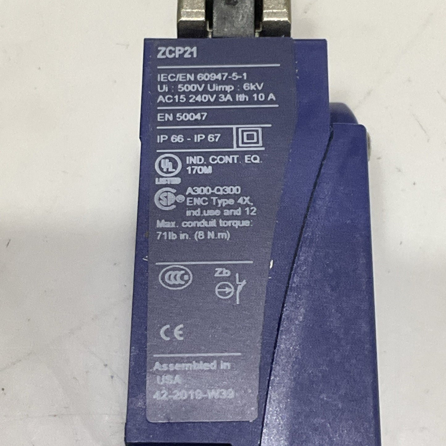 TELEMECANIQUE XCKP212P16 ZCP21 LIMIT SWITCH Z2M