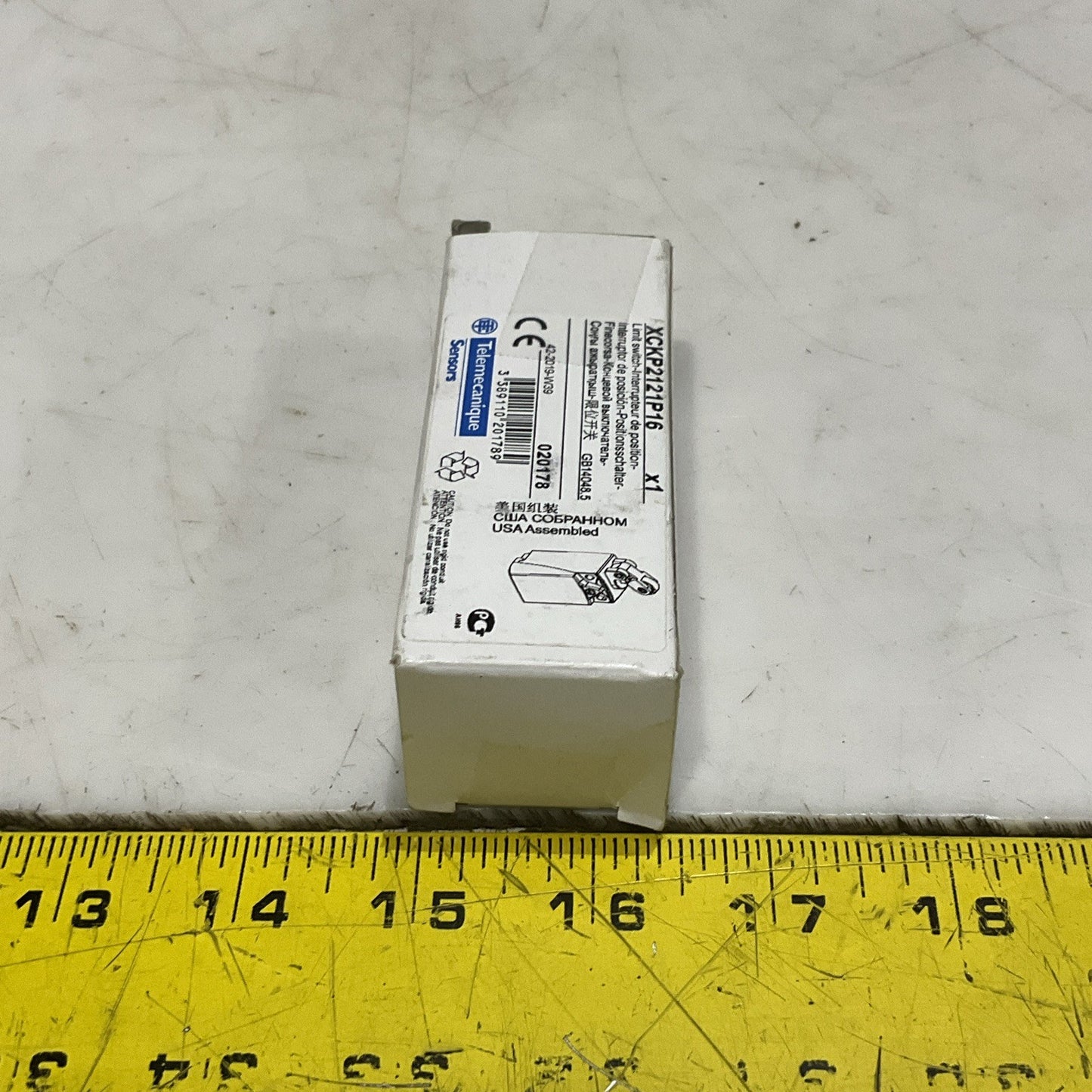 TELEMECANIQUE XCKP212P16 ZCP21 LIMIT SWITCH Z2M