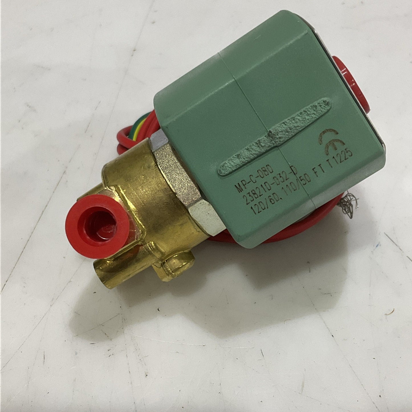 ASCO 8262H002 CS29862 SOLENOID VALVE 1/8 IN 120/60 110/50 Z2M