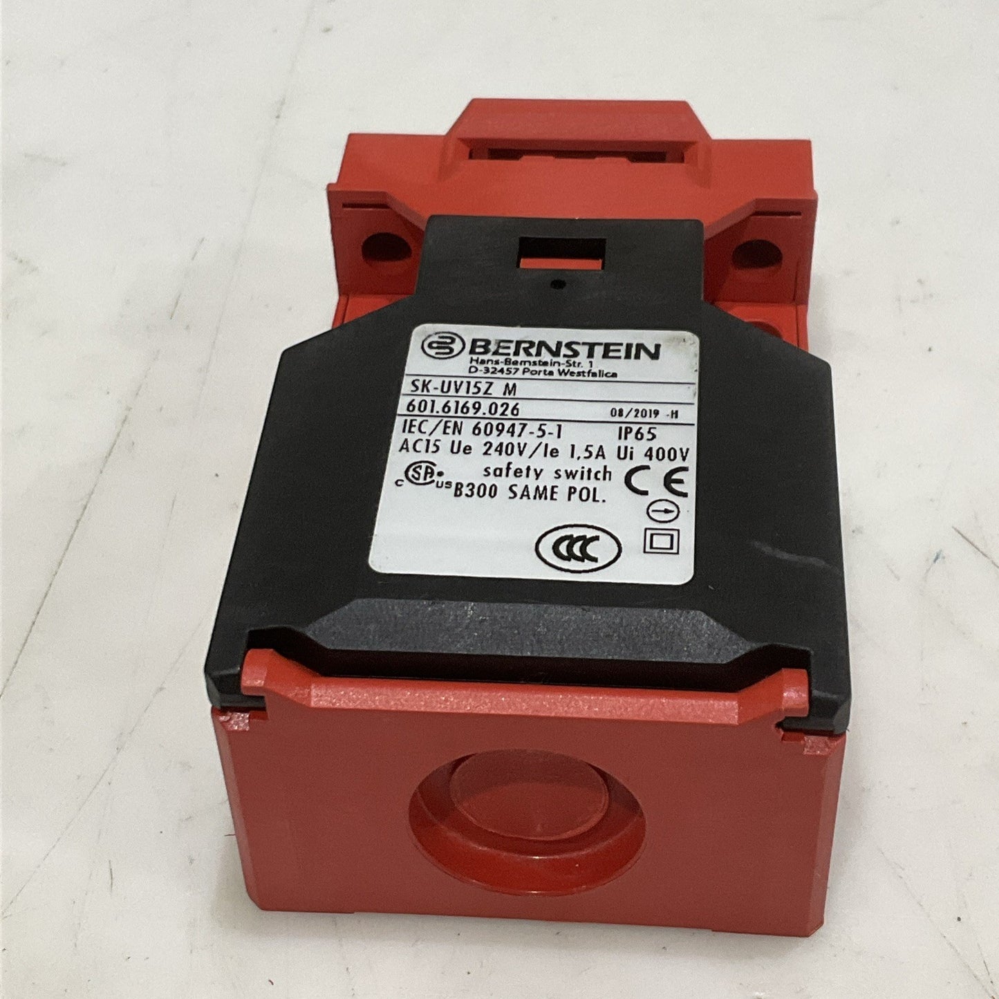 BERNSTEIN SK-UV15Z M SAFETY INTERLOCK SYSTEM SWITCH 601.6169.026 1.5 A 400V Z2M