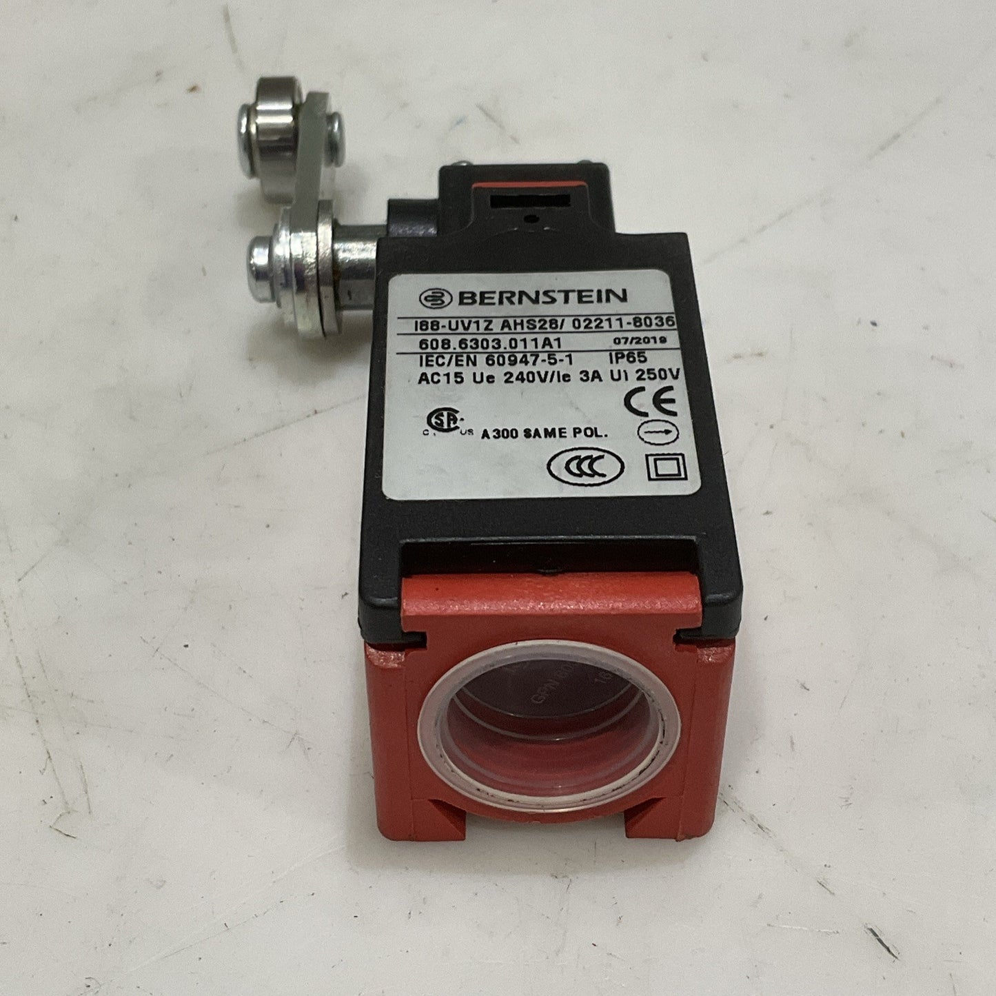 BERNSTEIN I88-UV1Z AHS28/02211-8036 LIMIT SWITCH 3A 250V Z2M