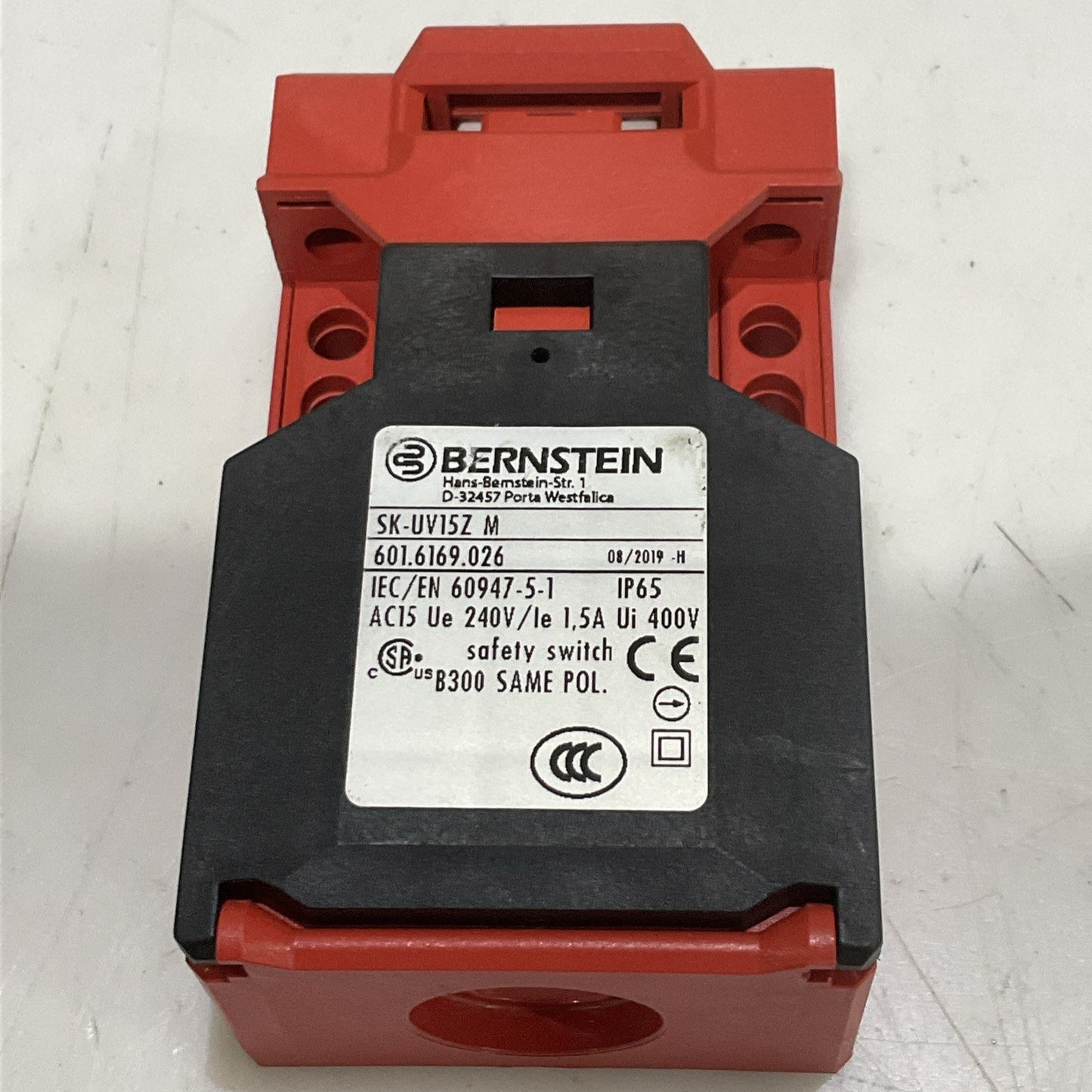 BERNSTEIN SK-UV15Z M SAFETY INTERLOCK SYSTEM SWITCH 601.6169.026 1.5 A 400V Z2M