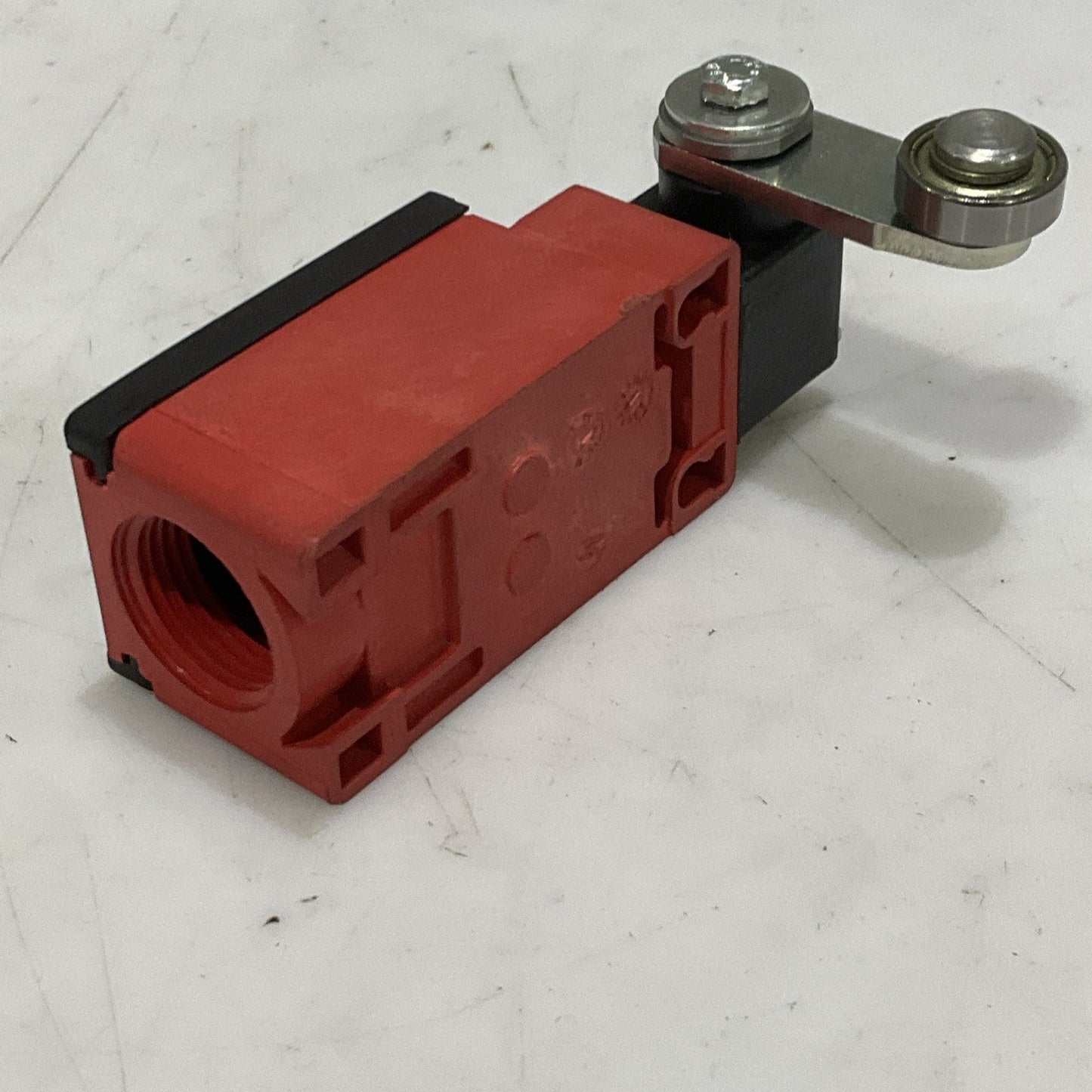 BERNSTEIN I88-UV1Z AHS28/02211-8036 LIMIT SWITCH 3A 250V Z2M