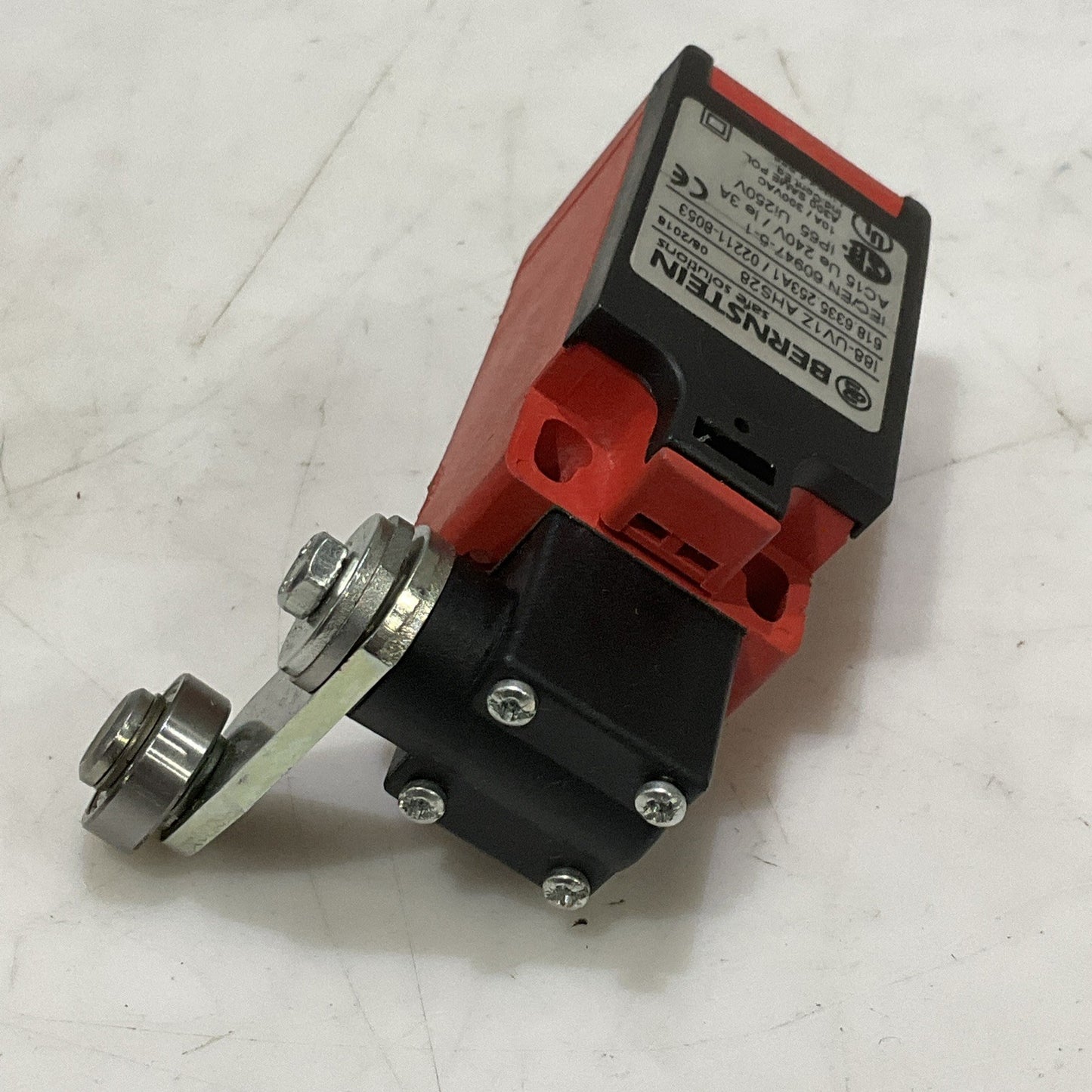 BERNSTEIN I88-UV1Z AHS28/02211-8036 LIMIT SWITCH 3A 250V Z2M