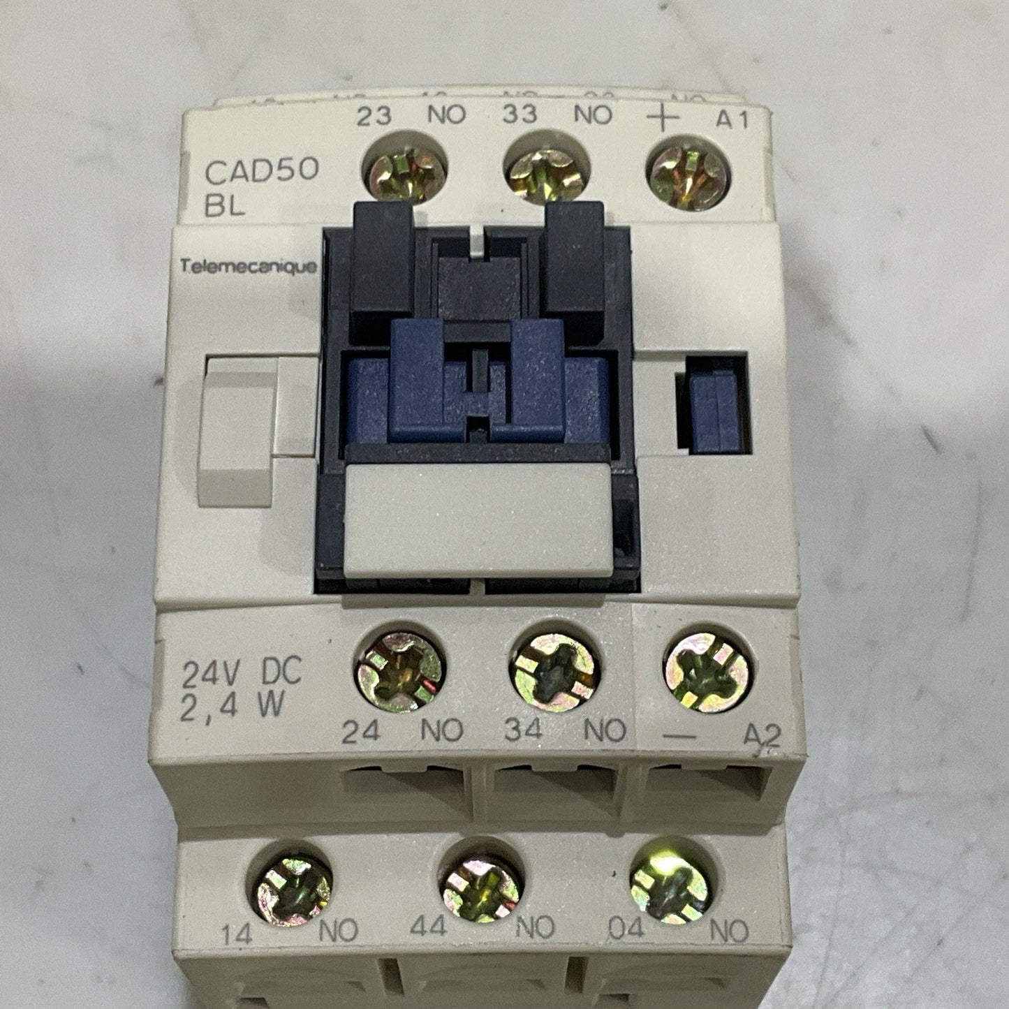 SQUARE D TELEMECANIQUE CAD50BL CONTROL RELAY 24V CAD50BL40696 Z2M
