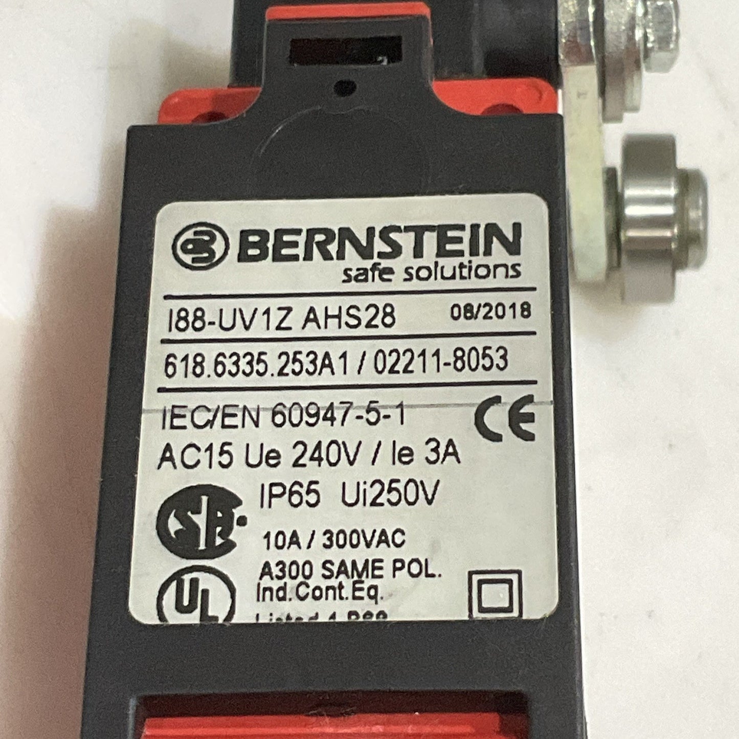 BERNSTEIN I88-UV1Z AHS28/02211-8036 LIMIT SWITCH 3A 250V Z2M