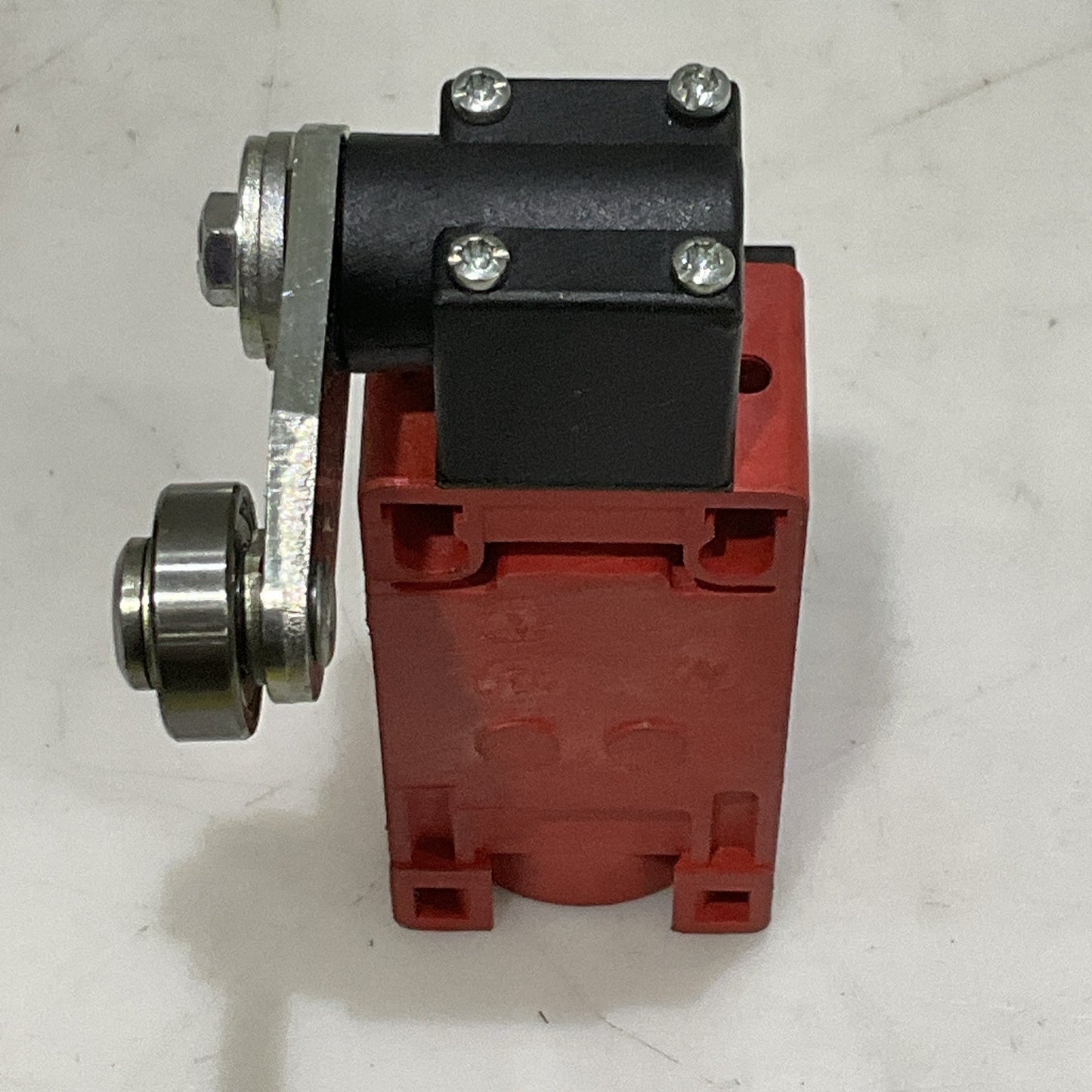 BERNSTEIN I88-UV1Z AHS28/02211-8036 LIMIT SWITCH 3A 250V Z2M