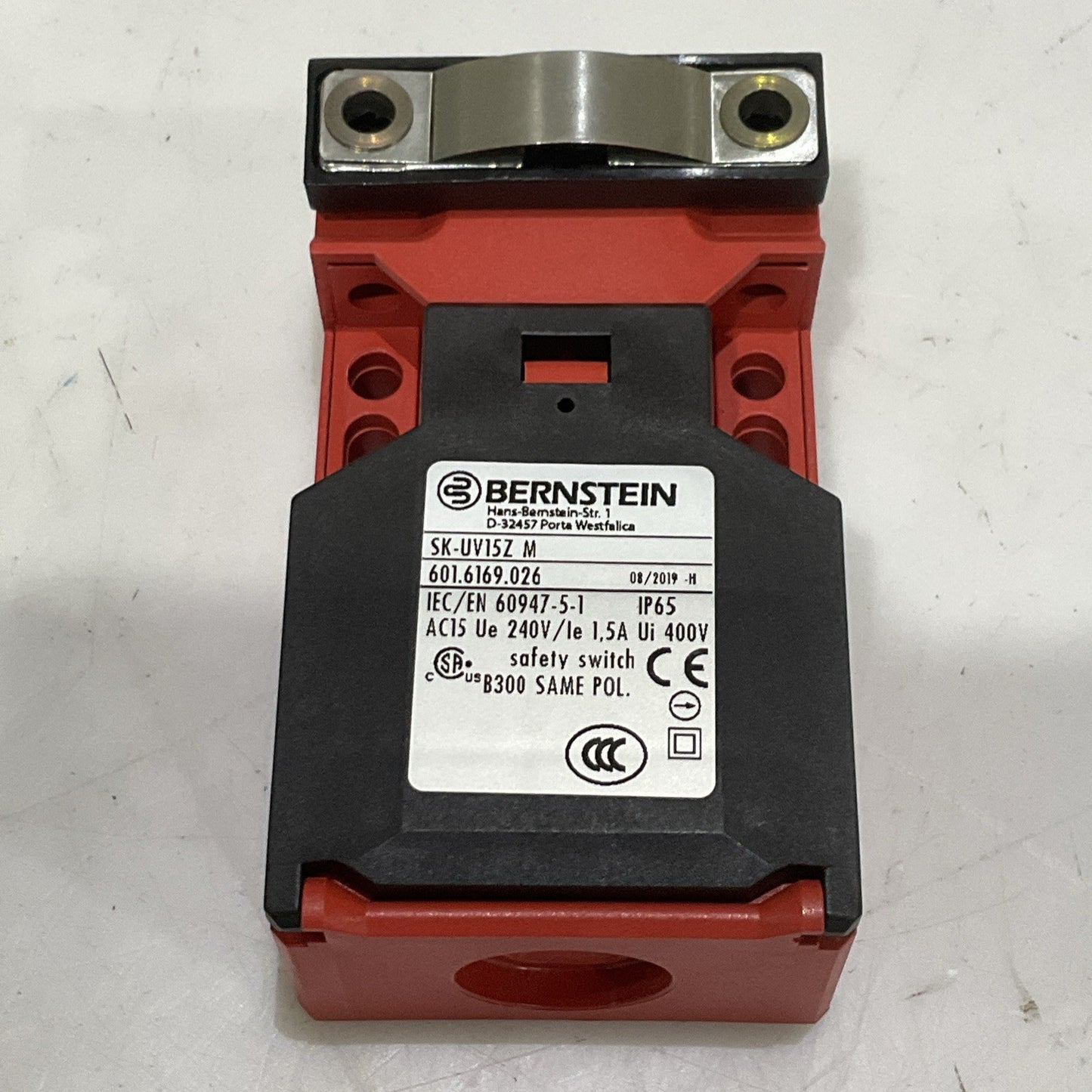 BERNSTEIN SK-UV15Z M SAFETY INTERLOCK SYSTEM SWITCH 601.6169.026 1.5 A 400V Z2M