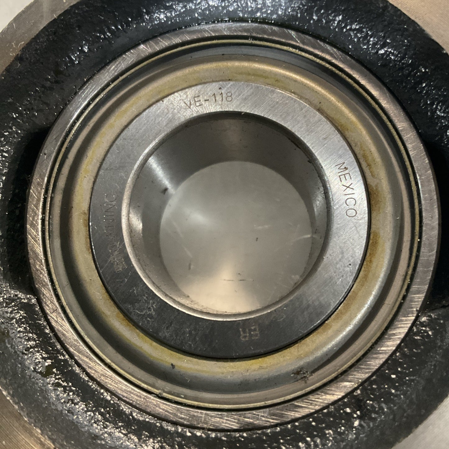 BROWNING VF2E-118 BOLT FLANGE MOUNTED BEARING Z2M