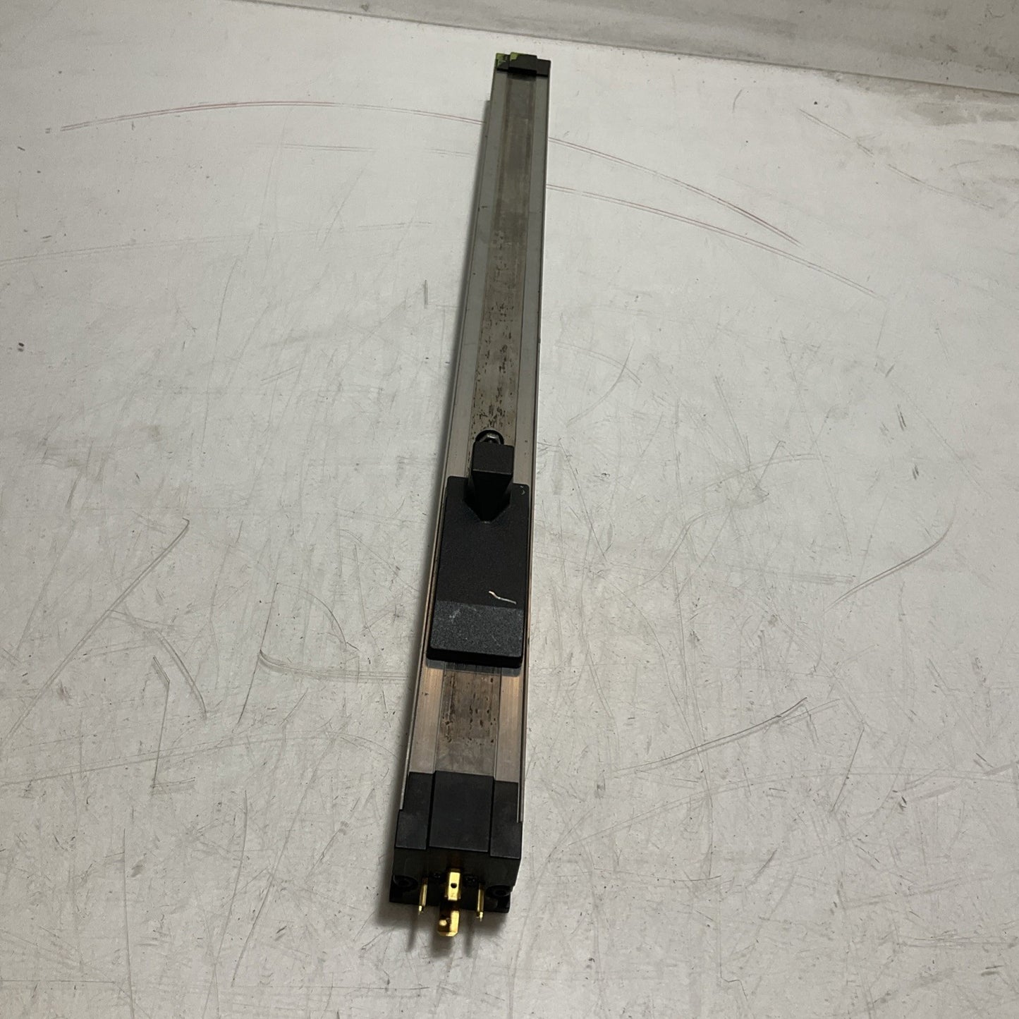 NOVOTECHNIK  TLH450 - 002527  LINEAR  POTENTIOMETER POSITION SENSOR  Z2M