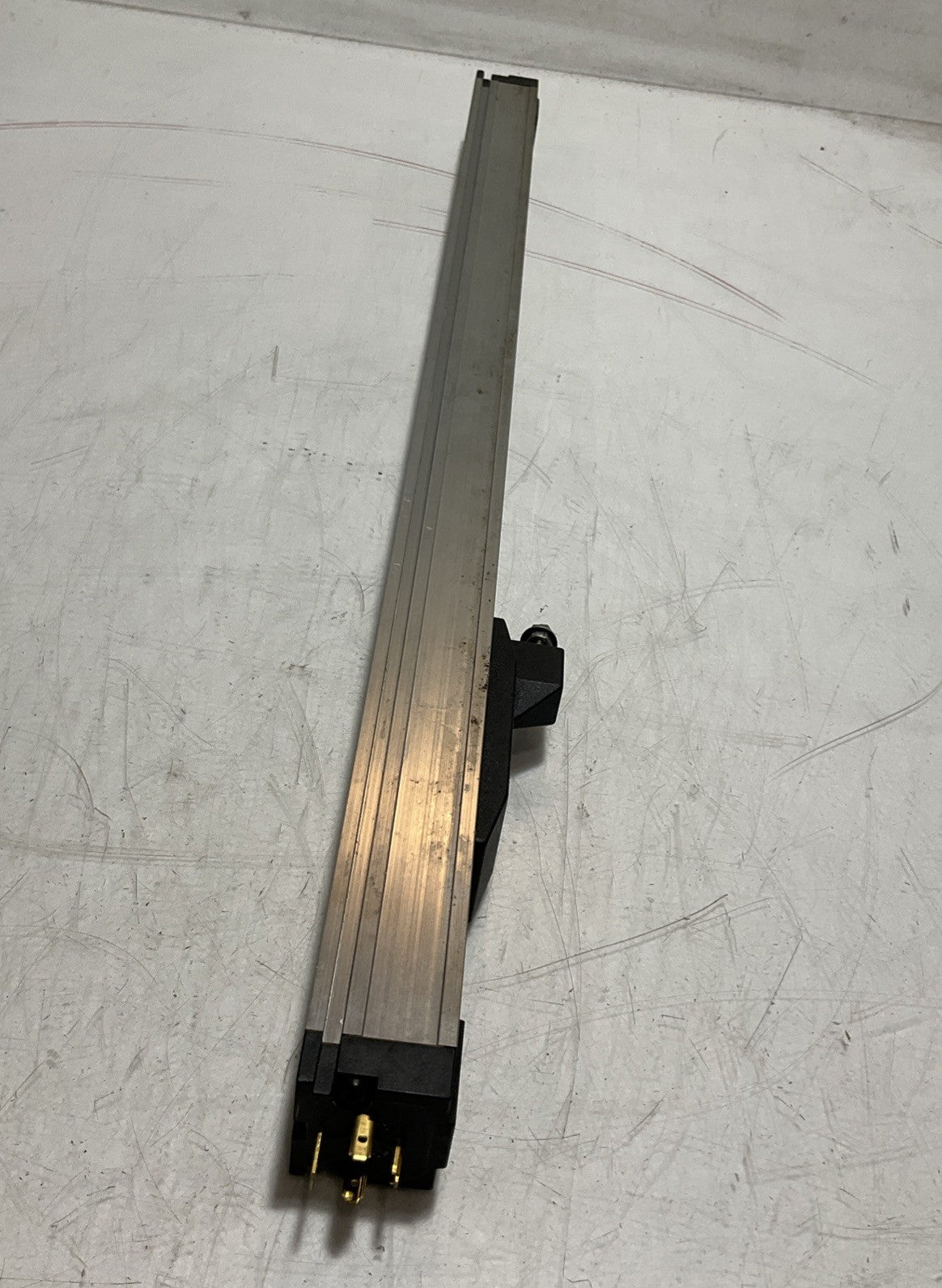 NOVOTECHNIK  TLH450 - 002527  LINEAR  POTENTIOMETER POSITION SENSOR  Z2M