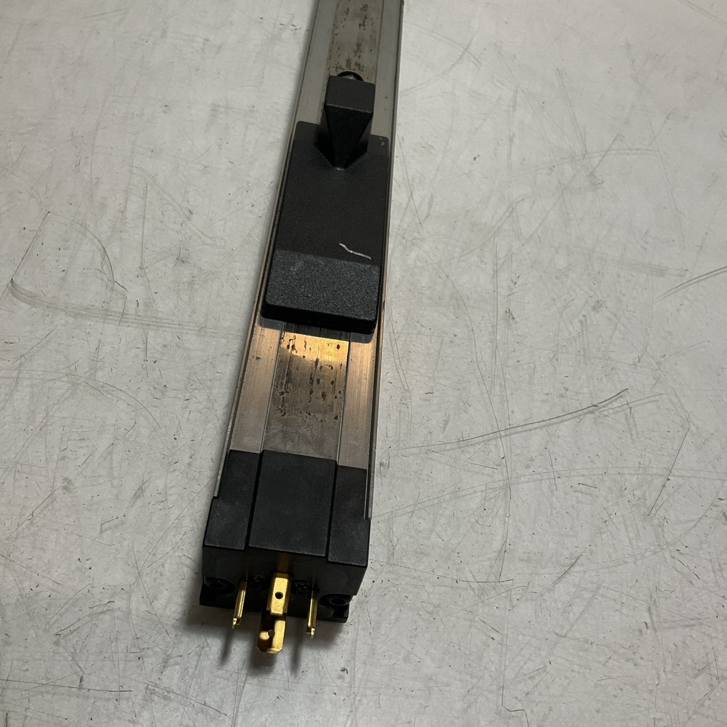 NOVOTECHNIK  TLH450 - 002527  LINEAR  POTENTIOMETER POSITION SENSOR  Z2M