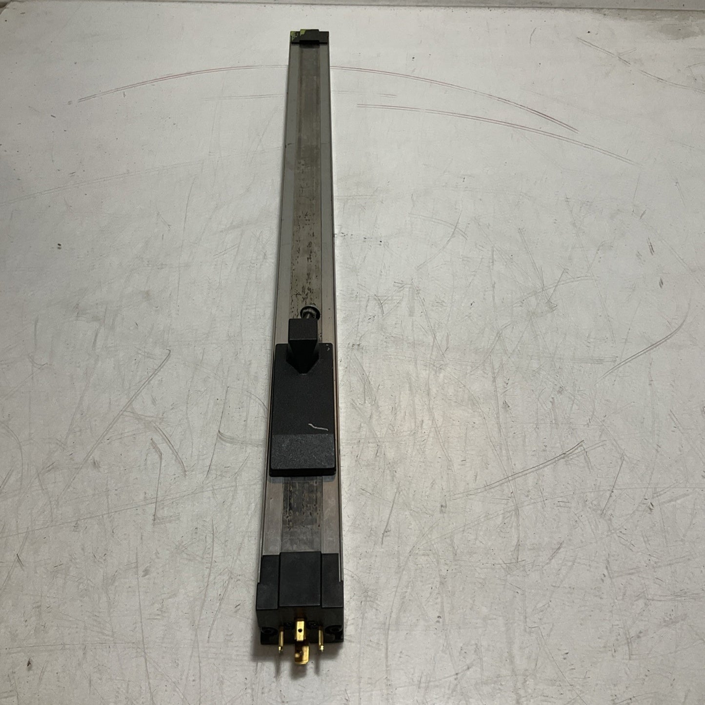 NOVOTECHNIK  TLH450 - 002527  LINEAR  POTENTIOMETER POSITION SENSOR  Z2M
