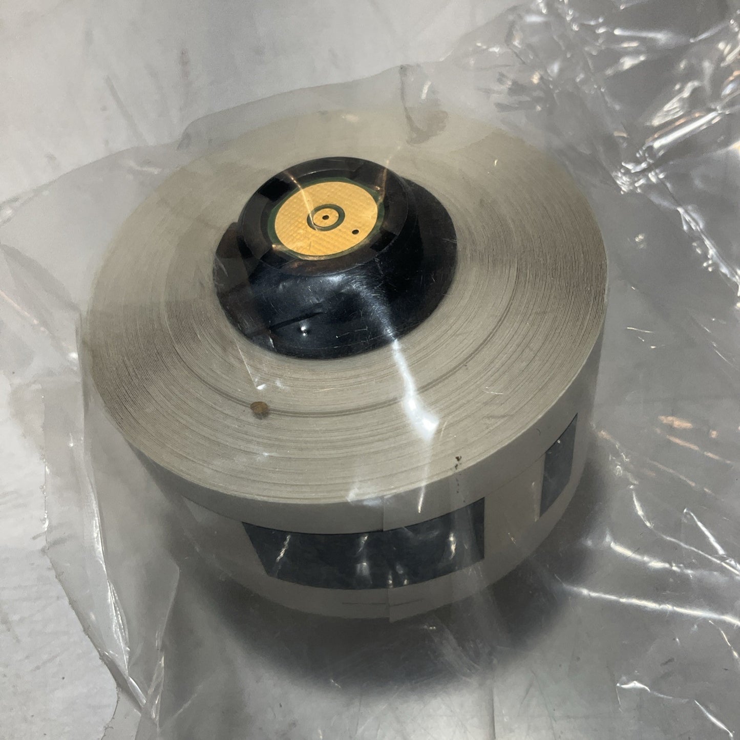 BRADY HANDIMARK 142273 YELLOW VINYL 1.0X50 25.4MX15.2M LABLE TAPE Z2M