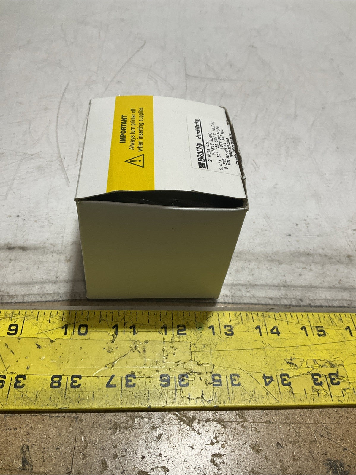 BRADY HANDIMARK 142271-27374026 WHITE VINYL 2.0X50 50.8MX15.2 LABEL TAPE Z2M