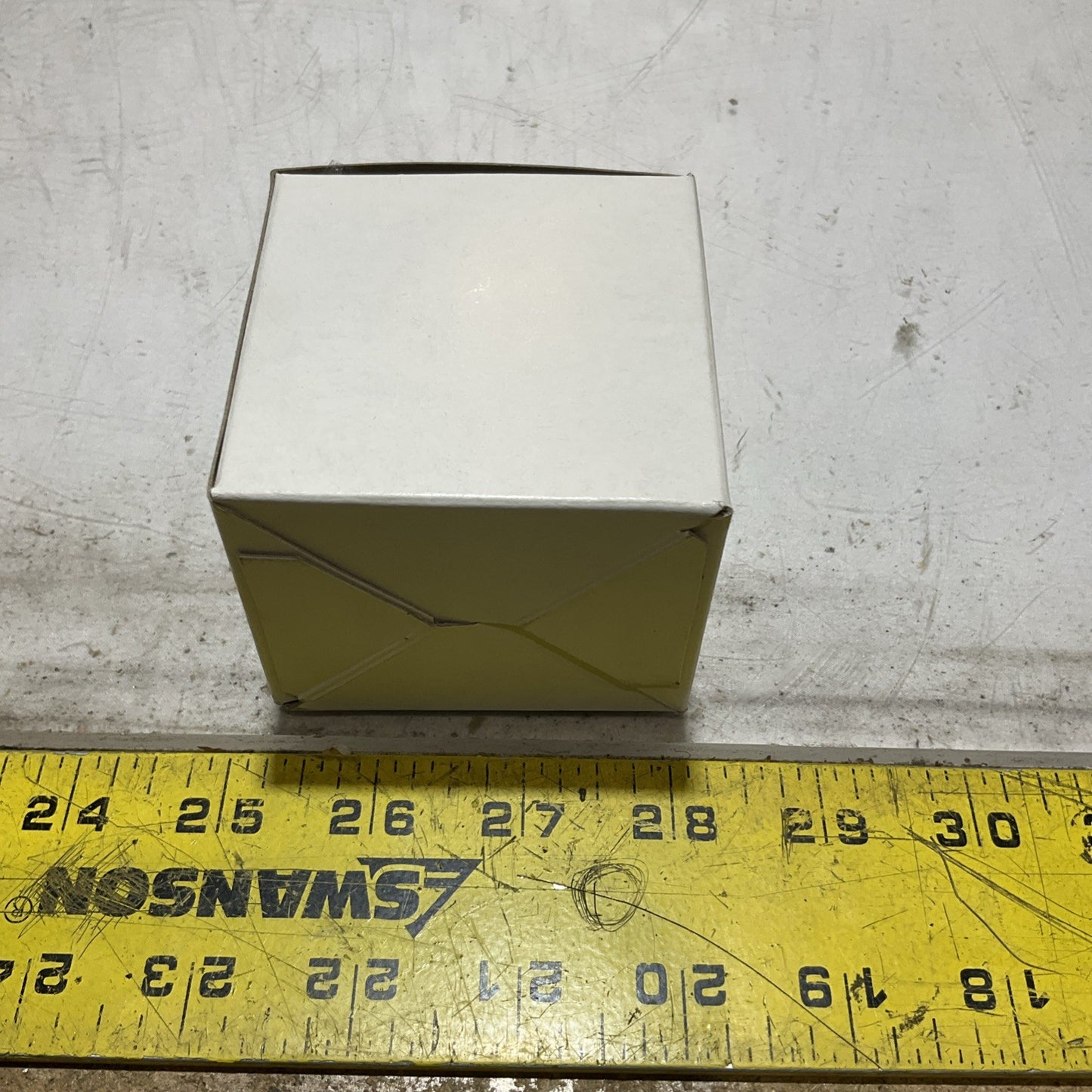 BRADY HANDIMARK 142273 YELLOW VINYL 1.0X50 25.4MX15.2M LABLE TAPE Z2M