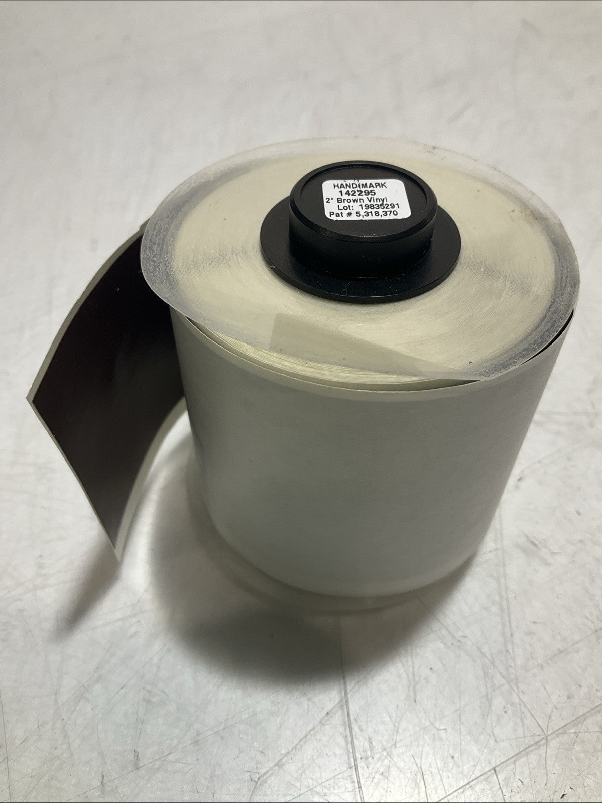 BRADY HANDIMARK Y1307268-142295-42021 BROWN VINYL 2.0X50 LABEL TAPE LOT OF 2 Z2M