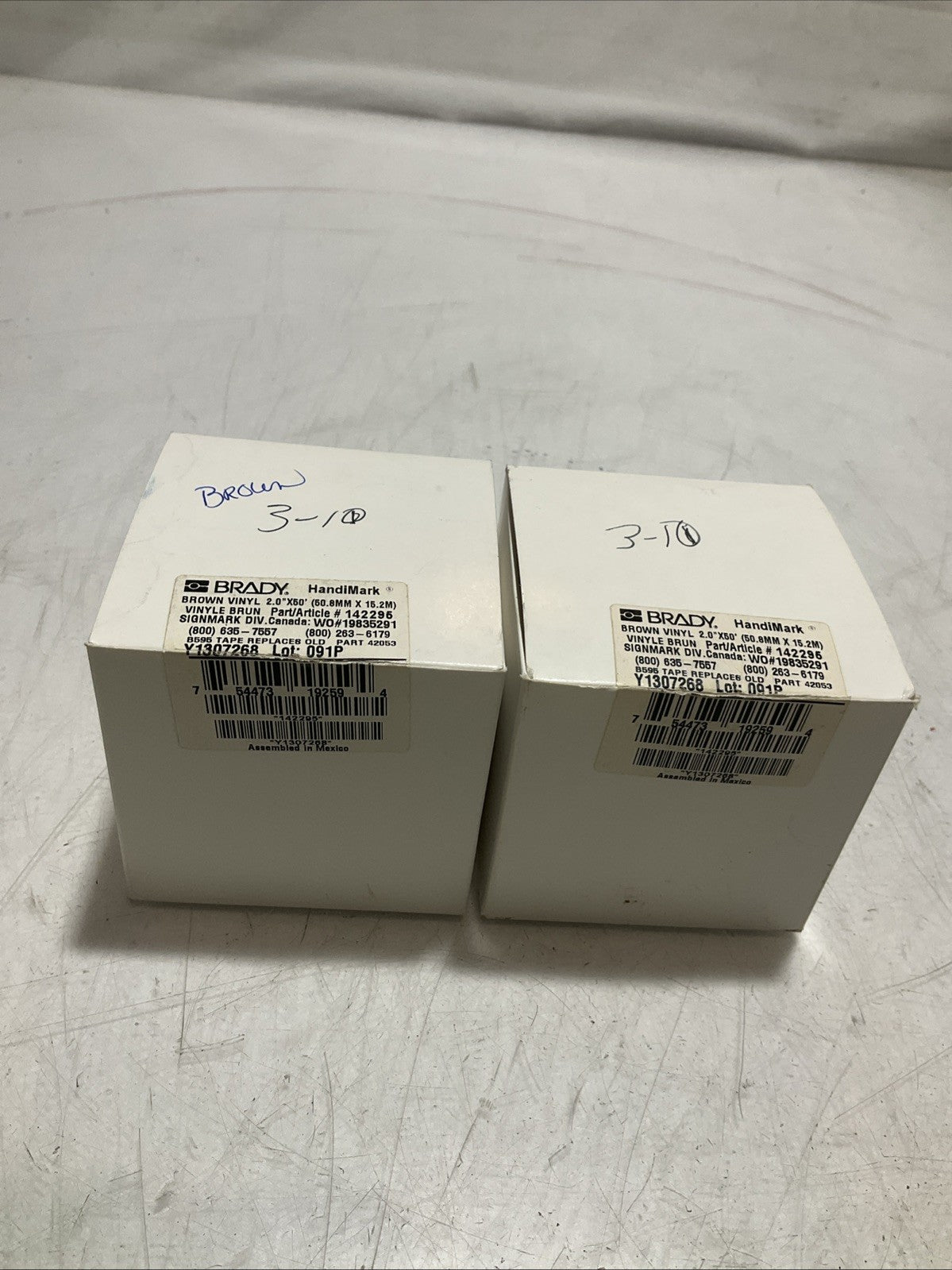 BRADY HANDIMARK Y1307268-142295-42021 BROWN VINYL 2.0X50 LABEL TAPE LOT OF 2 Z2M