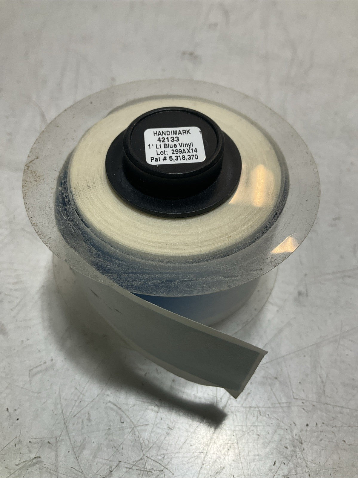 BRADY HANDIMARK Y6084 42133 -42018 BLUE VINYL 0.50X50 12.7MX15.2 Z2M