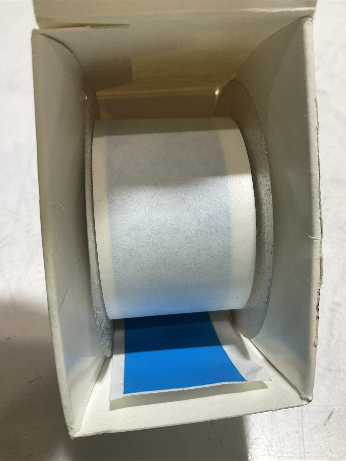 BRADY HANDIMARK Y6084 42133 -42018 BLUE VINYL 0.50X50 12.7MX15.2 Z2M