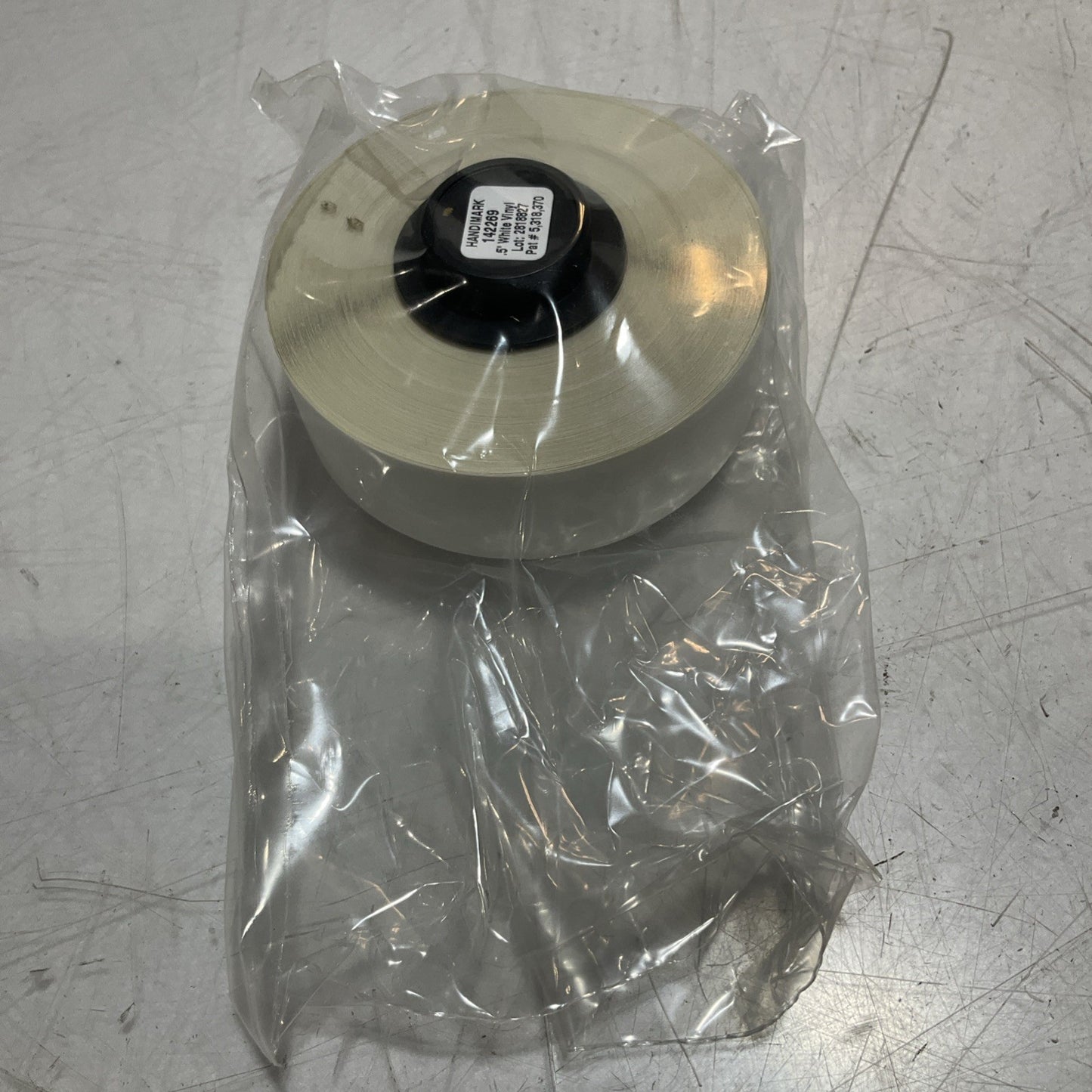 BRADY Y1306657 B-595- 142269 0.5X50 12.7MMX15.2M WHITE VINY LABELS QTY 2 Z2M