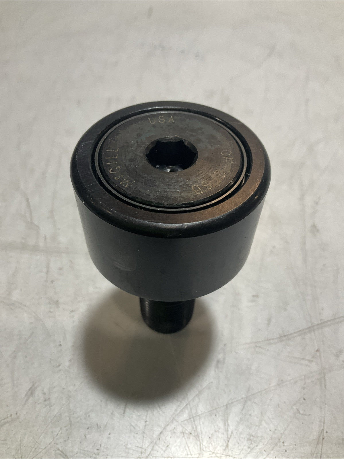 MCGILL CF 2SB  CYLINDRICAL INCH CAM FOLLOWER  BEARING  Z2M
