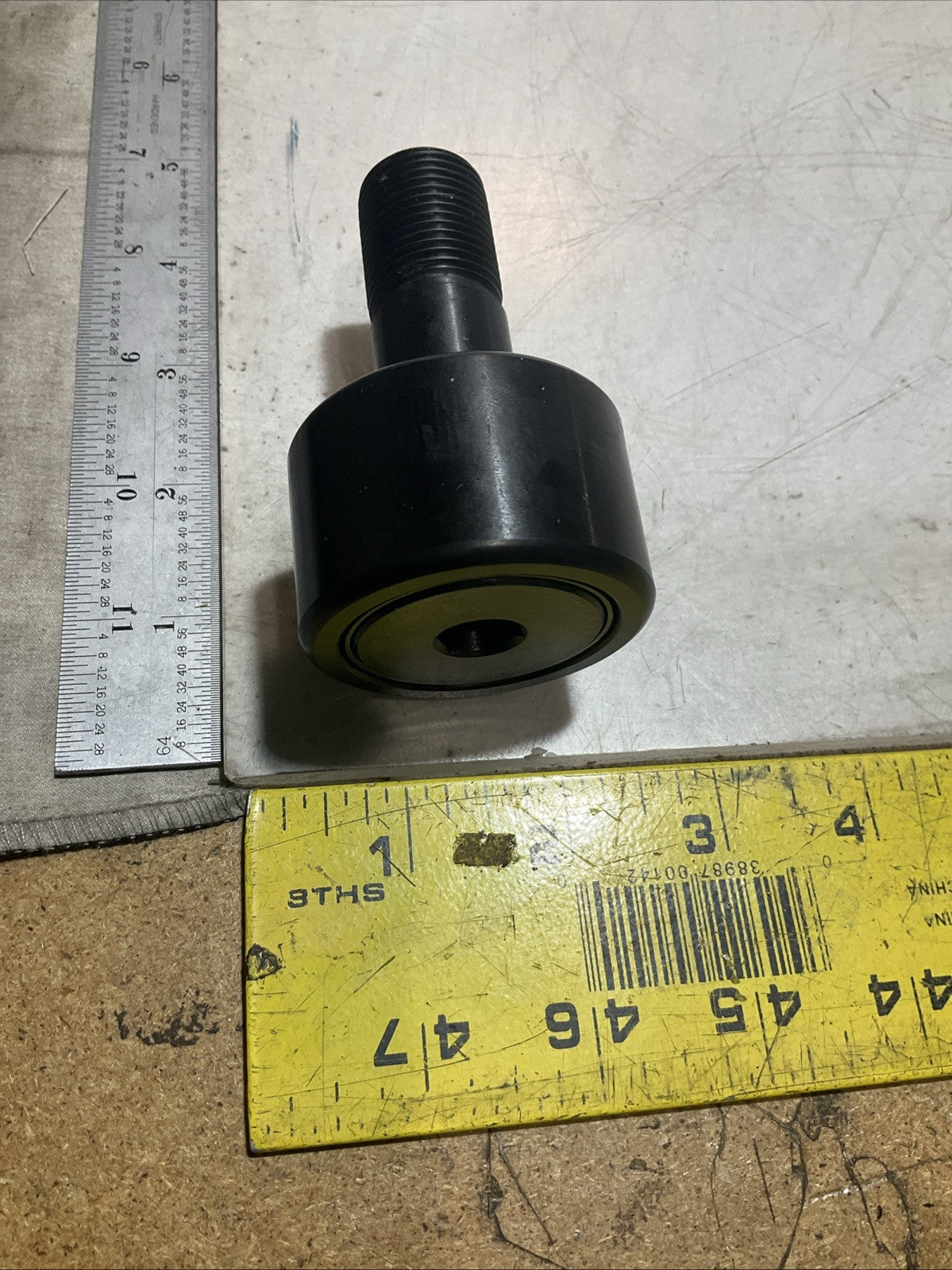 MCGILL CF 2SB  CYLINDRICAL INCH CAM FOLLOWER  BEARING  Z2M