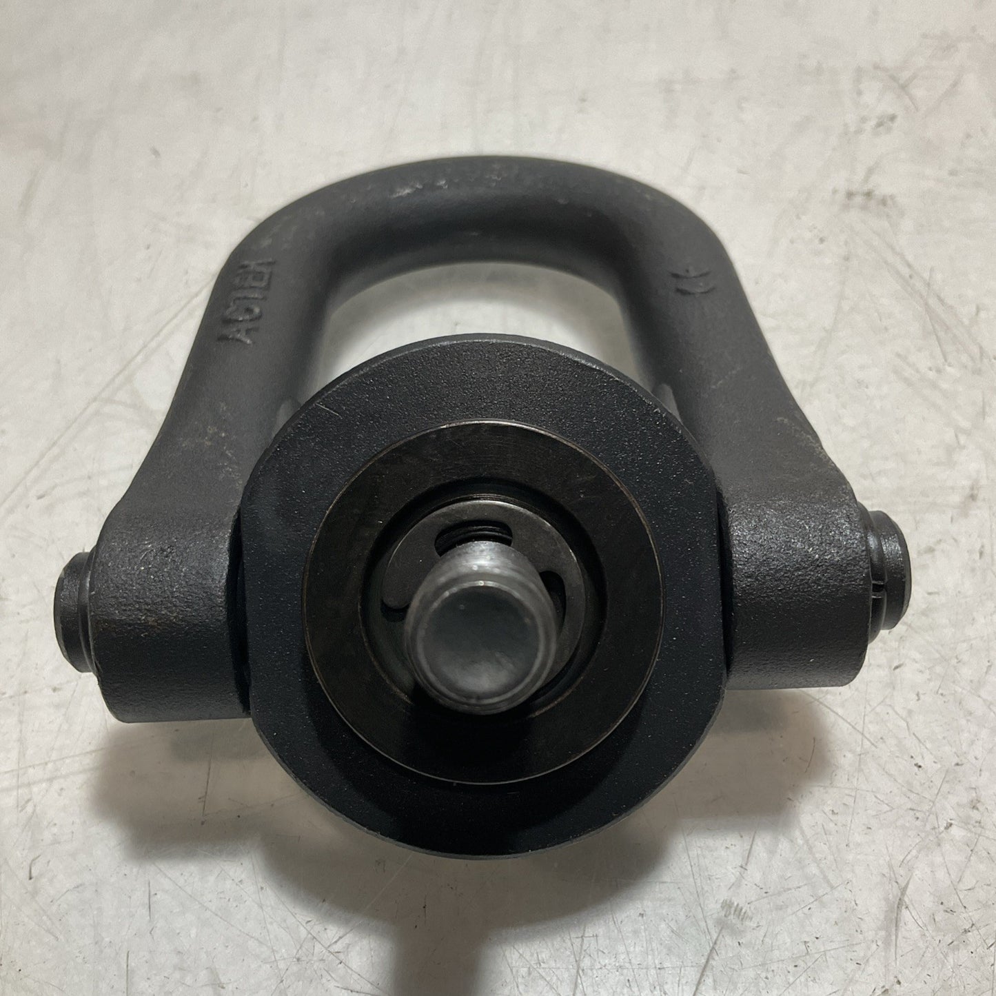 TE-CO AK46010 SAFETY SWIVEL HOIST RING 2500LB Z2M