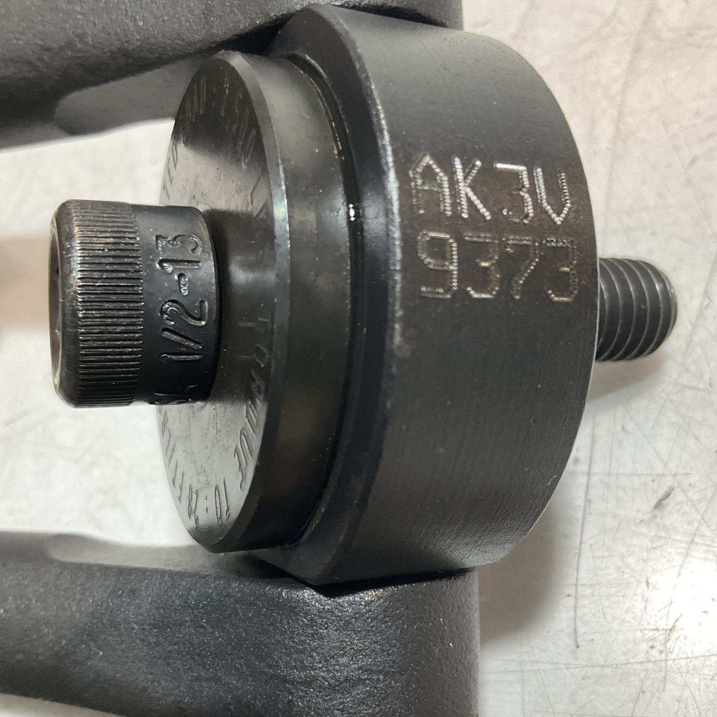TE-CO AK46010 SAFETY SWIVEL HOIST RING 2500LB Z2M