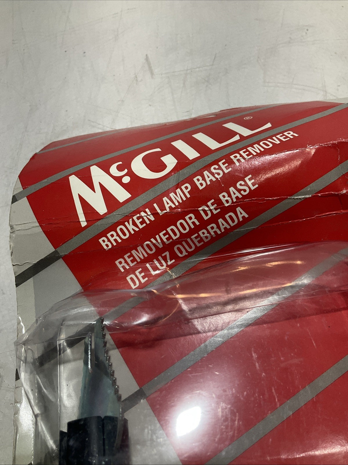 MCGILL 200 BROKEN LAMP BASE REMOVER Z2M