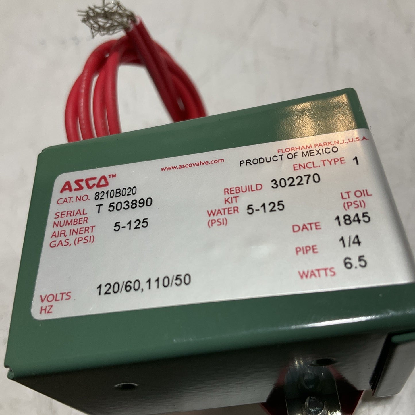 ASCO RED HAT 8210B020 SOLENOID VALVE 120/60;110/50 VOLTS Z2M